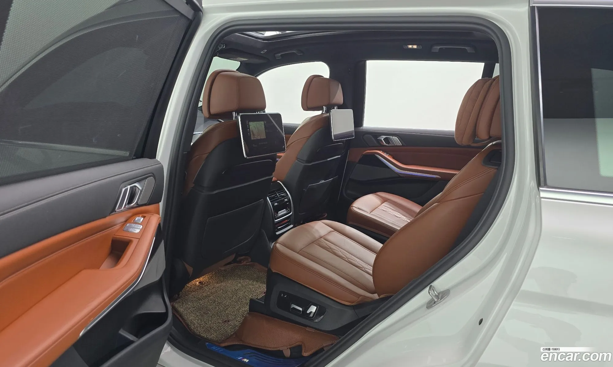BMW X7 2020 WBACW8108L9D19395 — 30