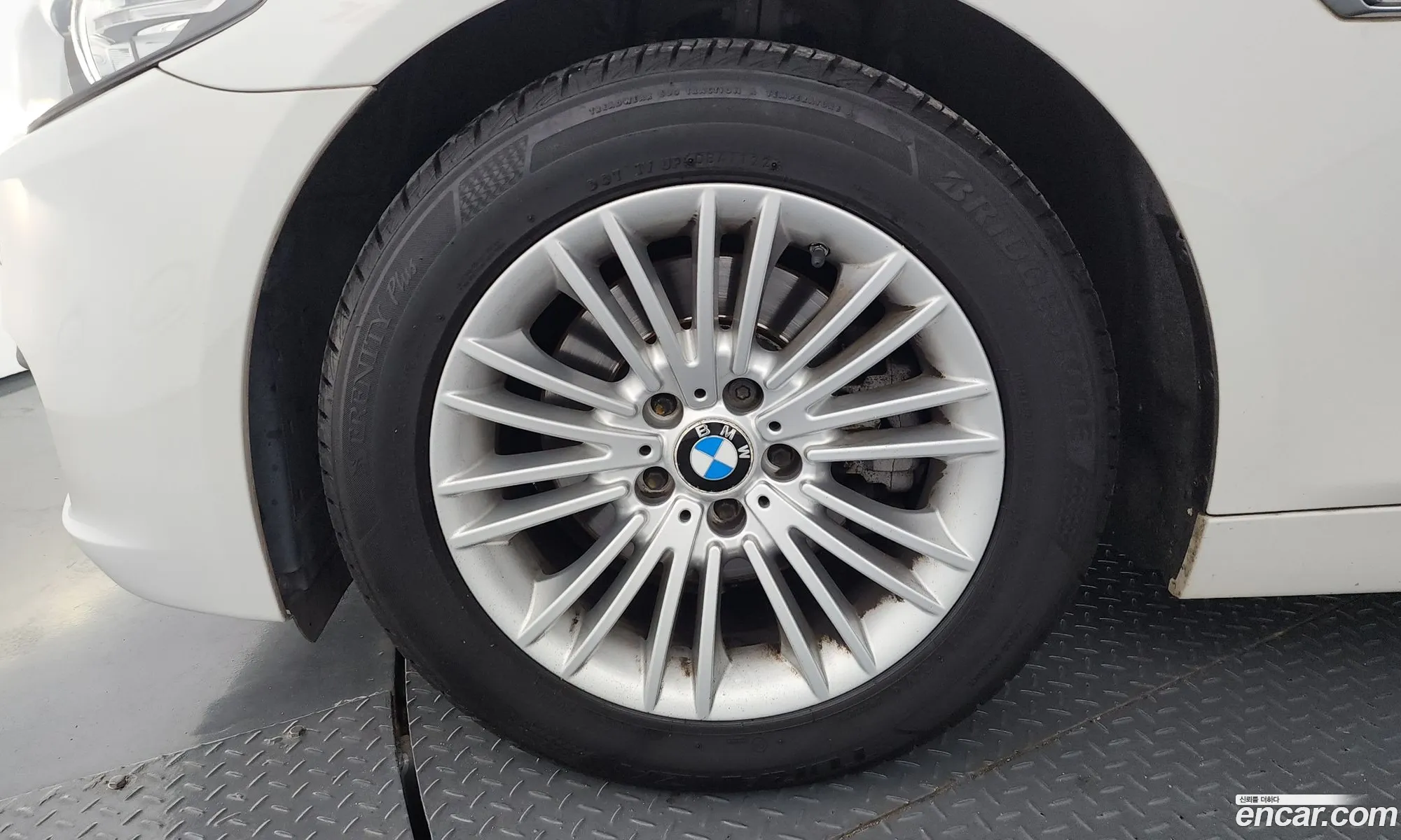 BMW 5 Series 2014 WBA5C3101ED878451 — 13