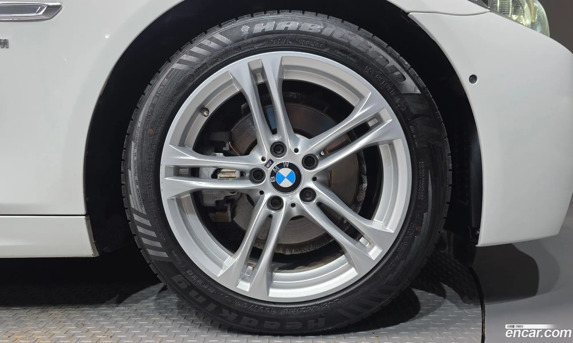 BMW 5 Series 2016 WBA5A5100GG181436 — 6