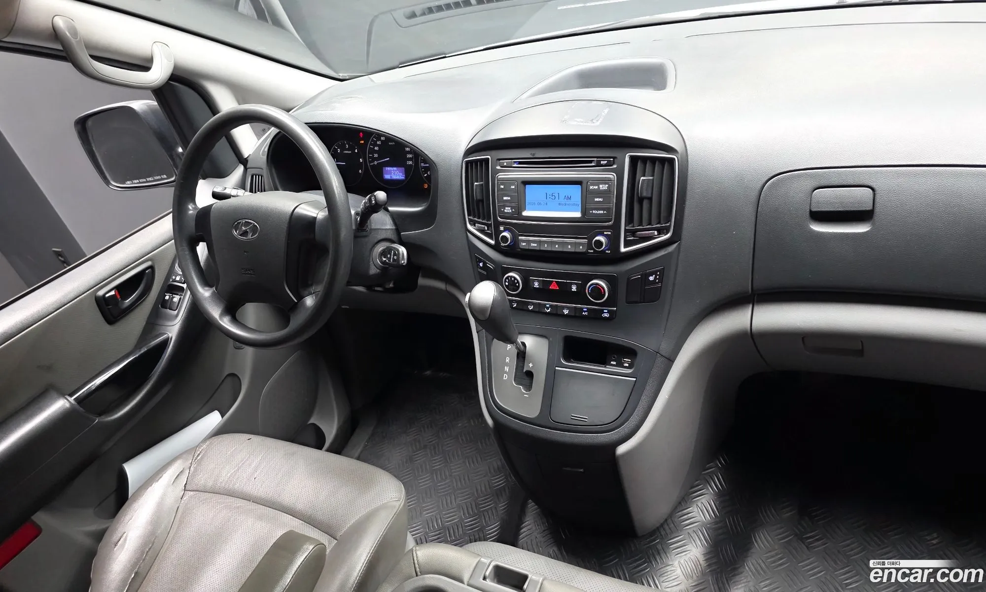 Hyundai Grand Starex 2017 — 2