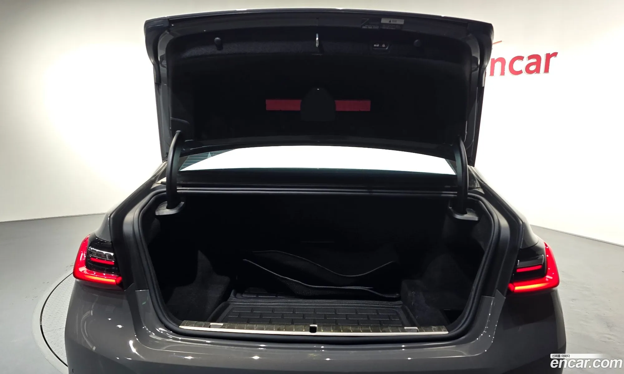 BMW 7 Series 2020 — 11