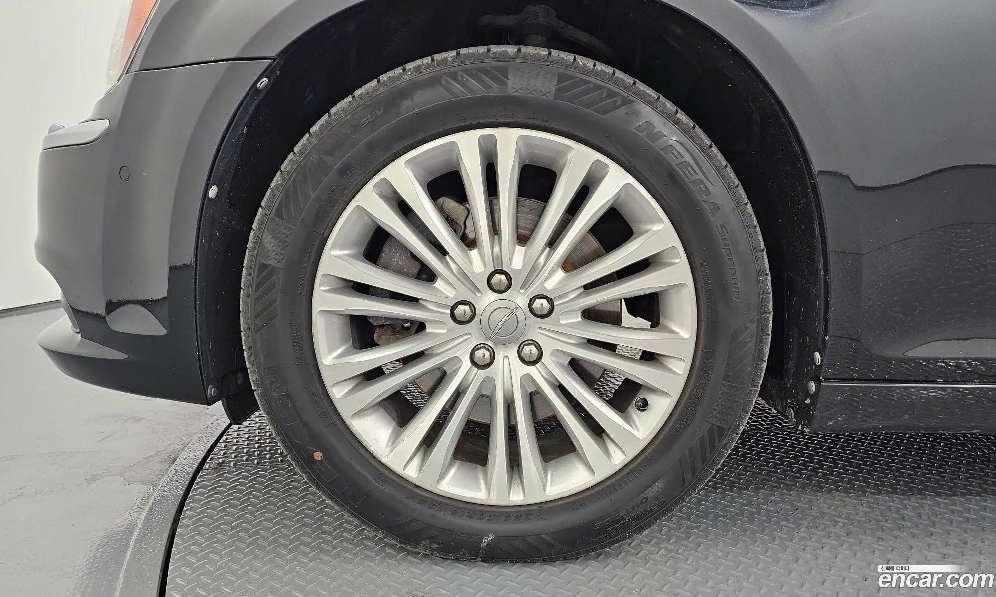 Chrysler 300C 2014 — 17