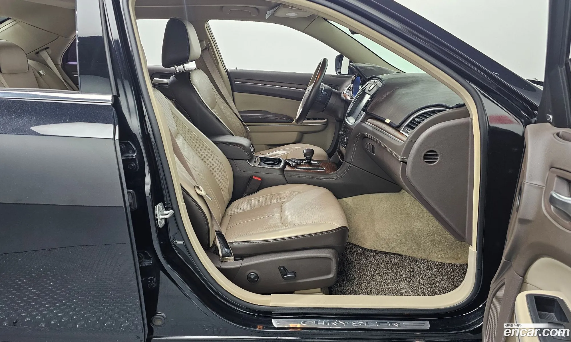 Chrysler 300C 2014 — 2