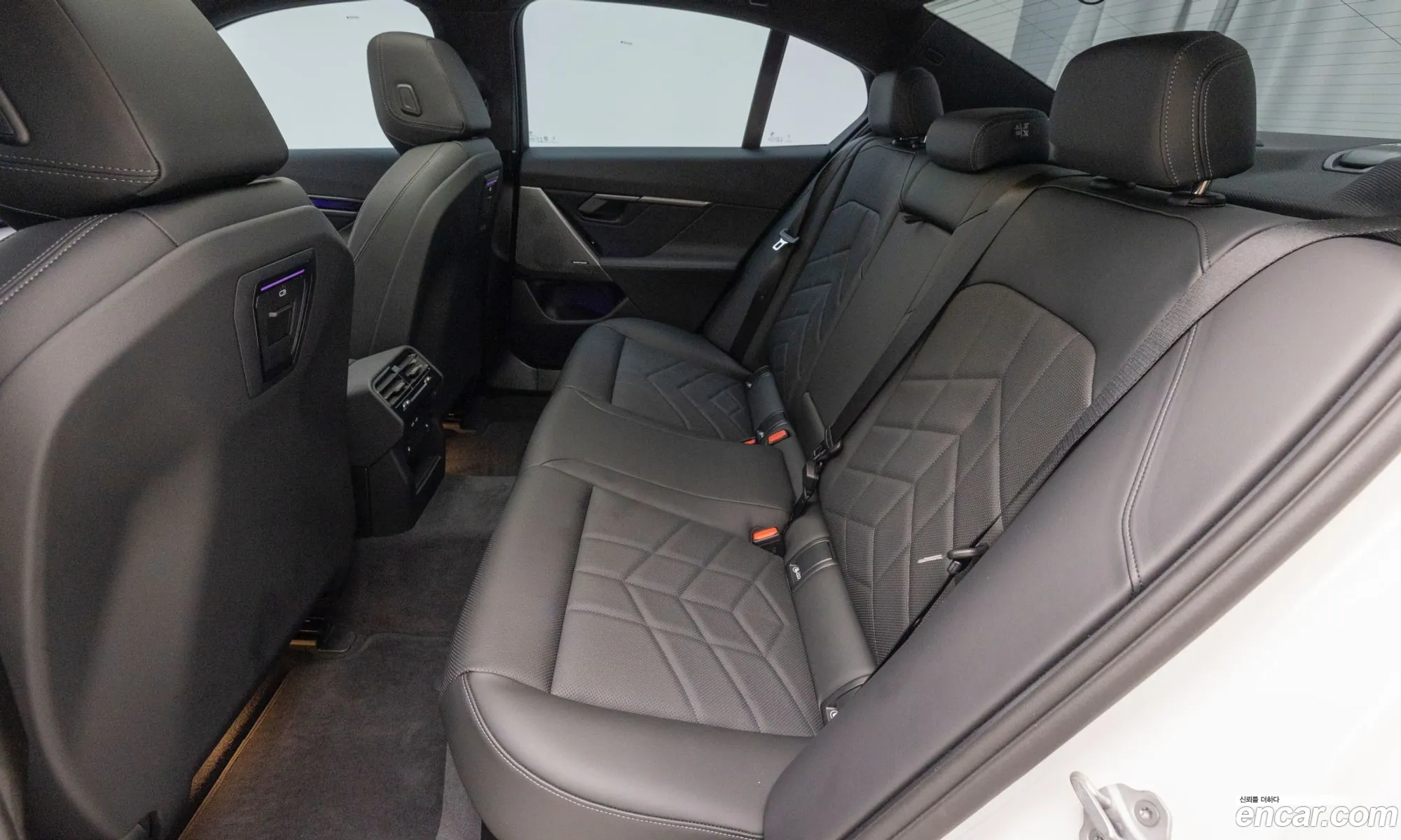 BMW 5 Series 2026 — 14