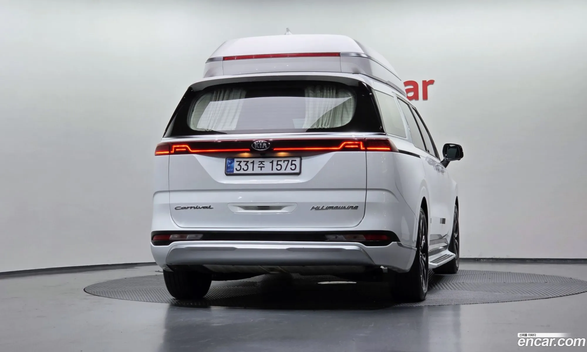 Kia Carnival 2021 — 3