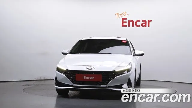 Hyundai Elantra Hybrid 2023 — 2