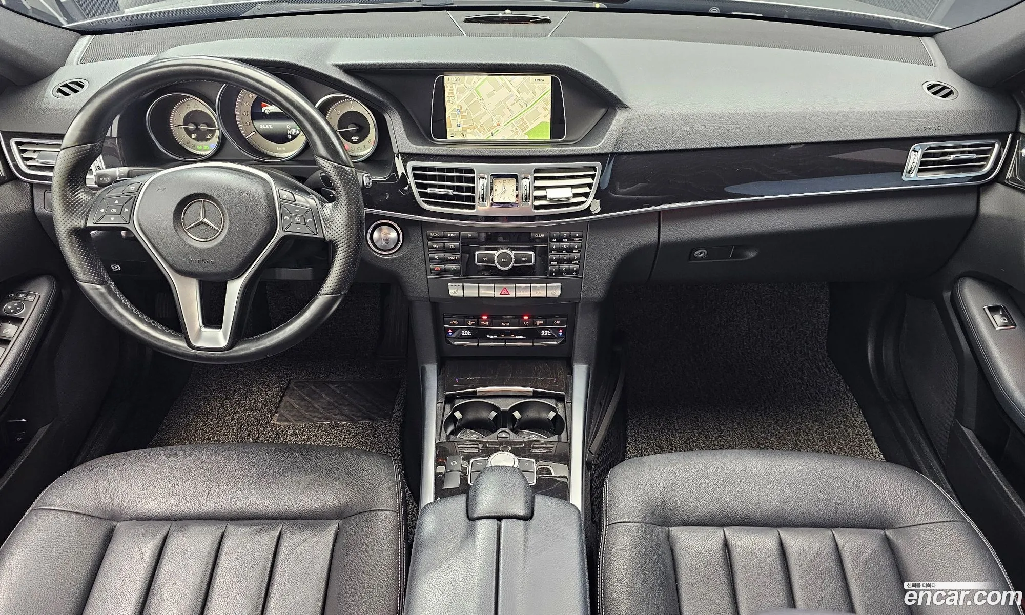 Mercedes-Benz E-Class W212 2014 WDDHF8CB4EB034098 — 19