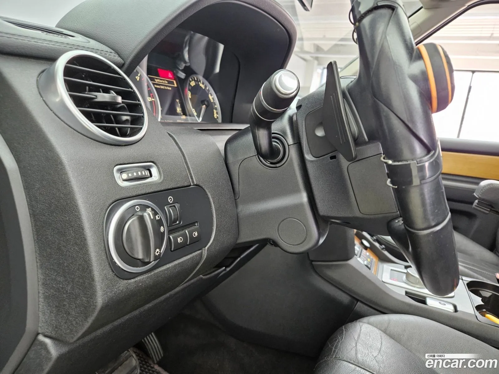 Land Rover Discovery 4 2011 — 12