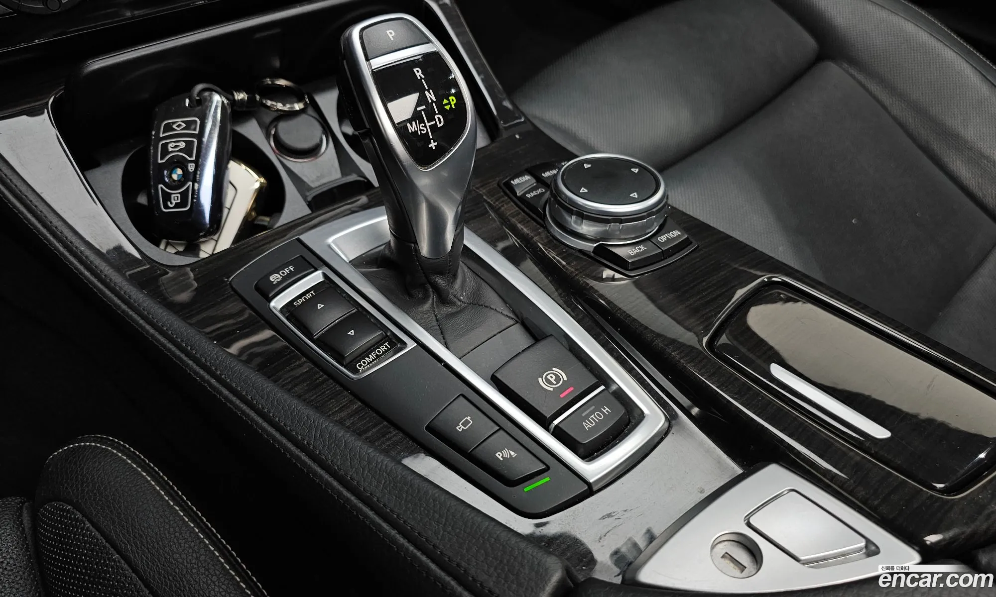 BMW 5 Series 2016 WBA5A5100GG178794 — 3