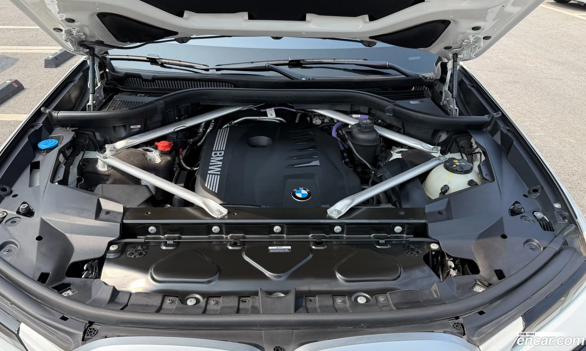 BMW X7 2024 — 7