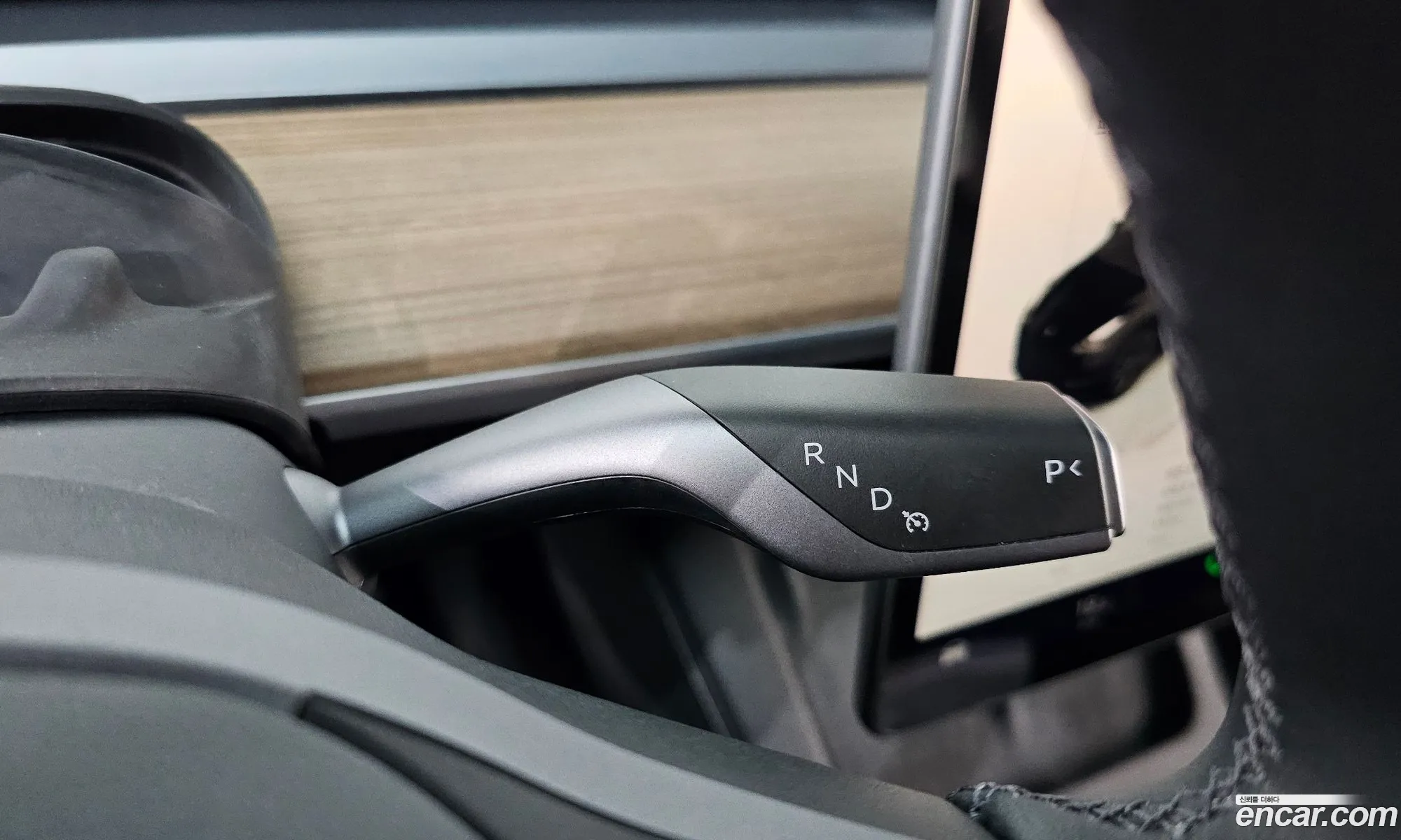 Tesla Model Y 2024 LRWYGCFS2RC565173 — 21
