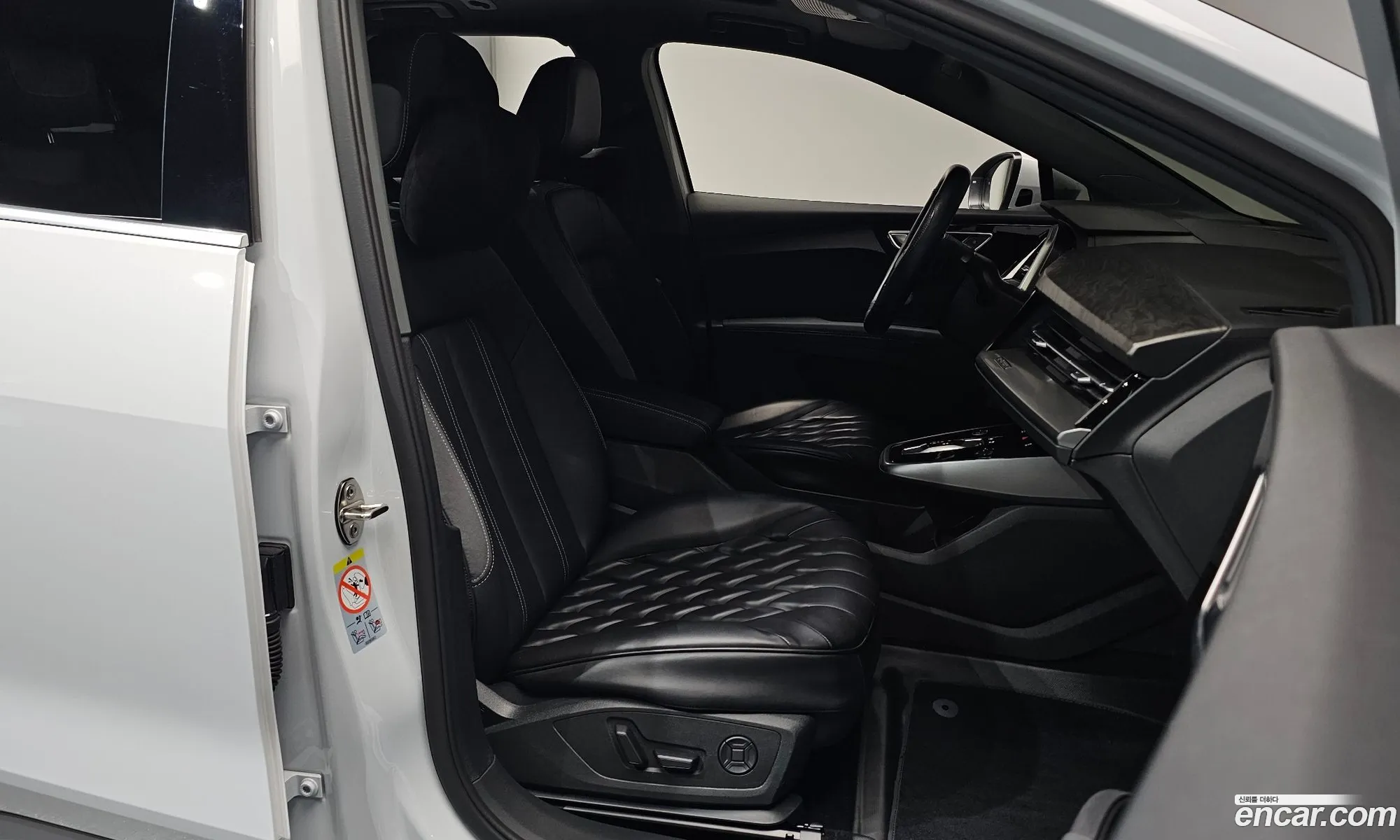 Audi Q4 e-tron 2025 WAUZZZFZ5SP063531 — 3