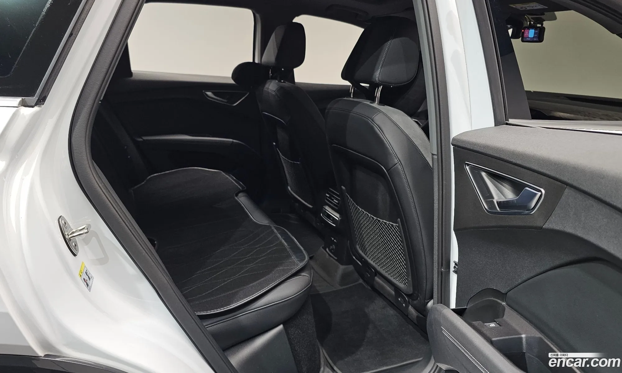 Audi Q4 e-tron 2025 WAUZZZFZ5SP063531 — 17