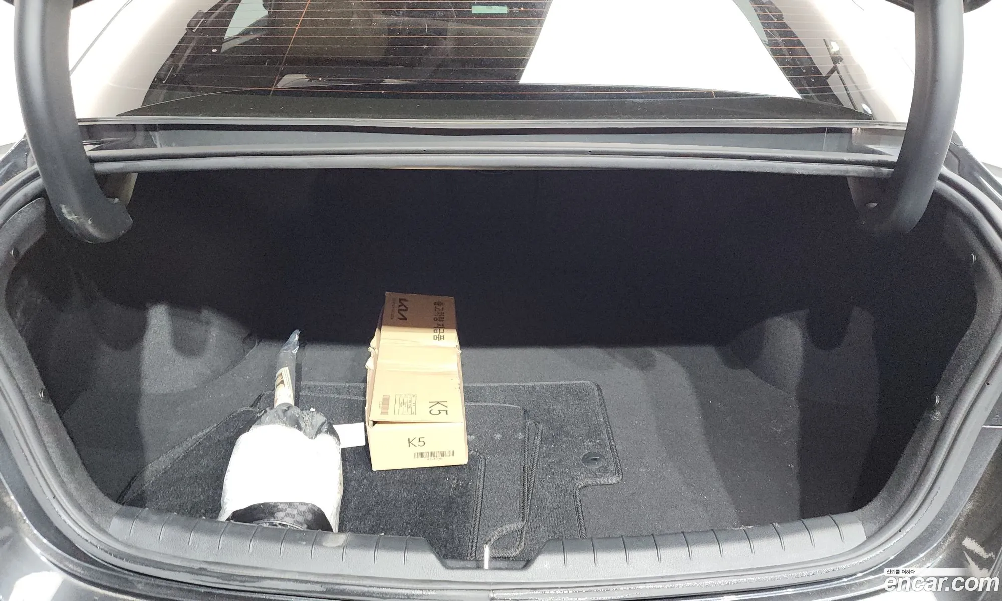 Kia K5 2023 — 9