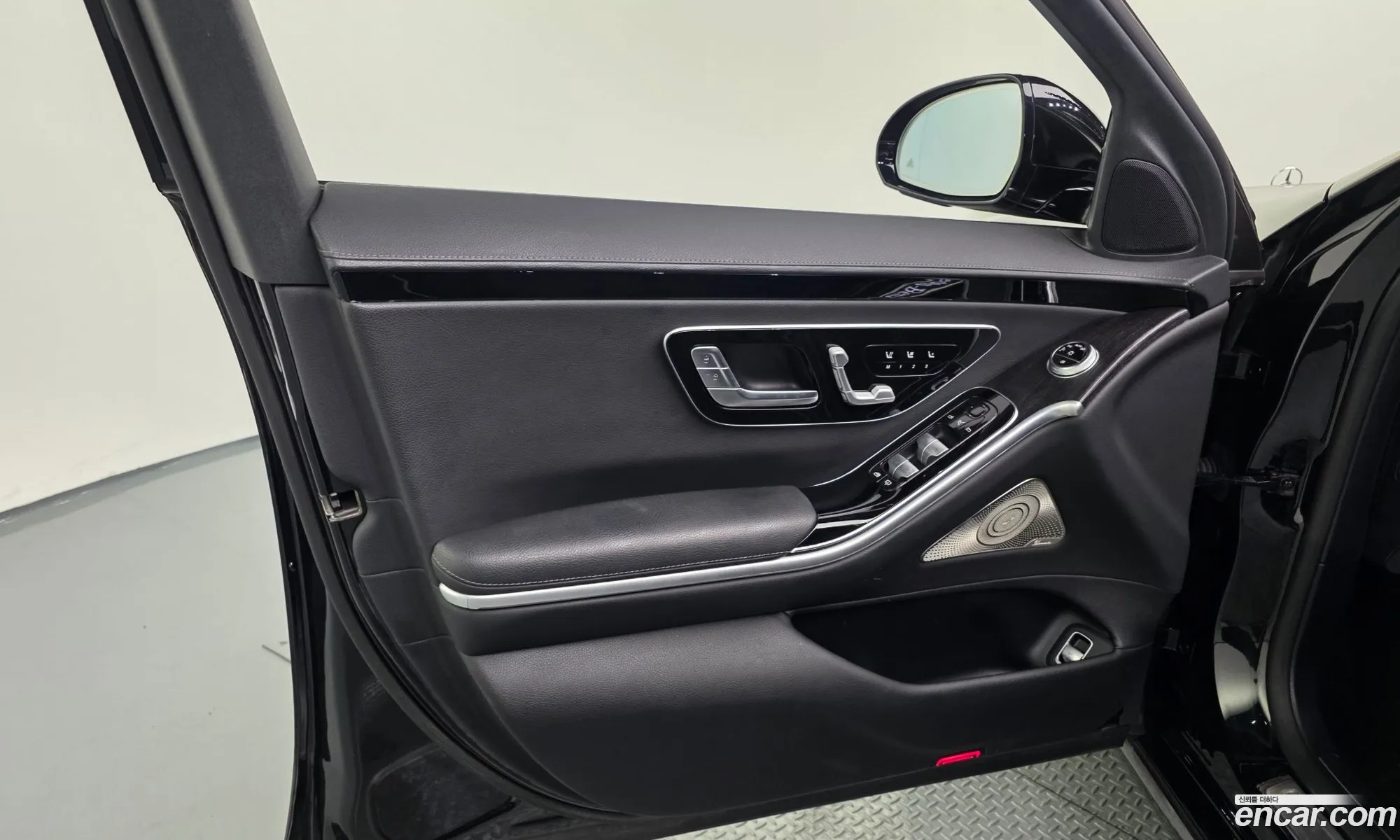 Mercedes-Benz S-Class W223 2021 — 14