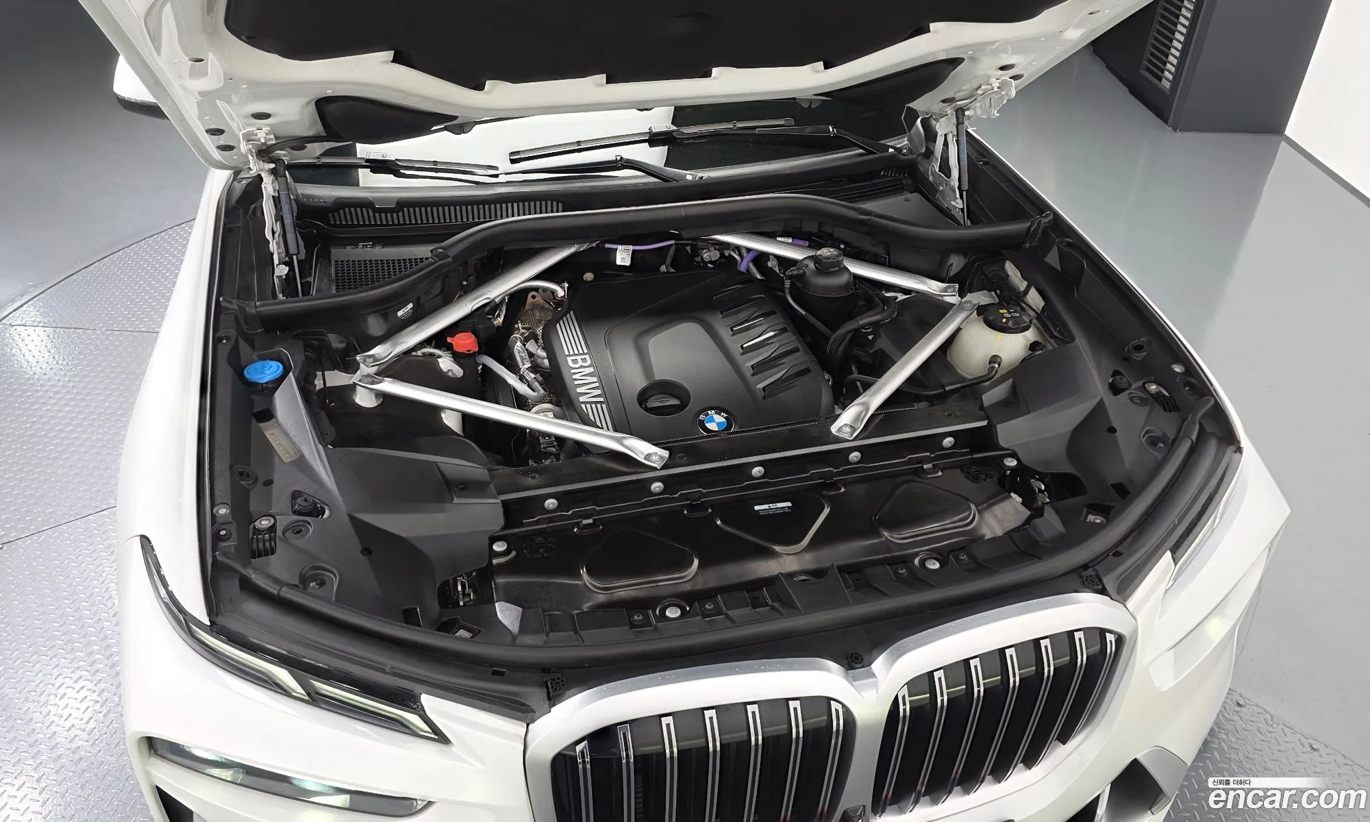 BMW X7 2023 — 13