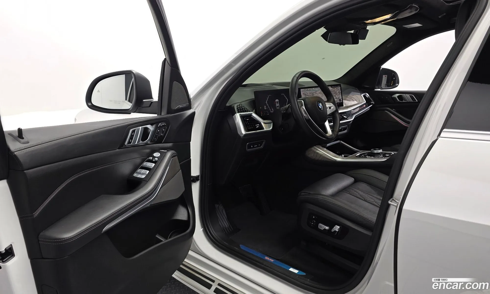 BMW X7 2023 — 16