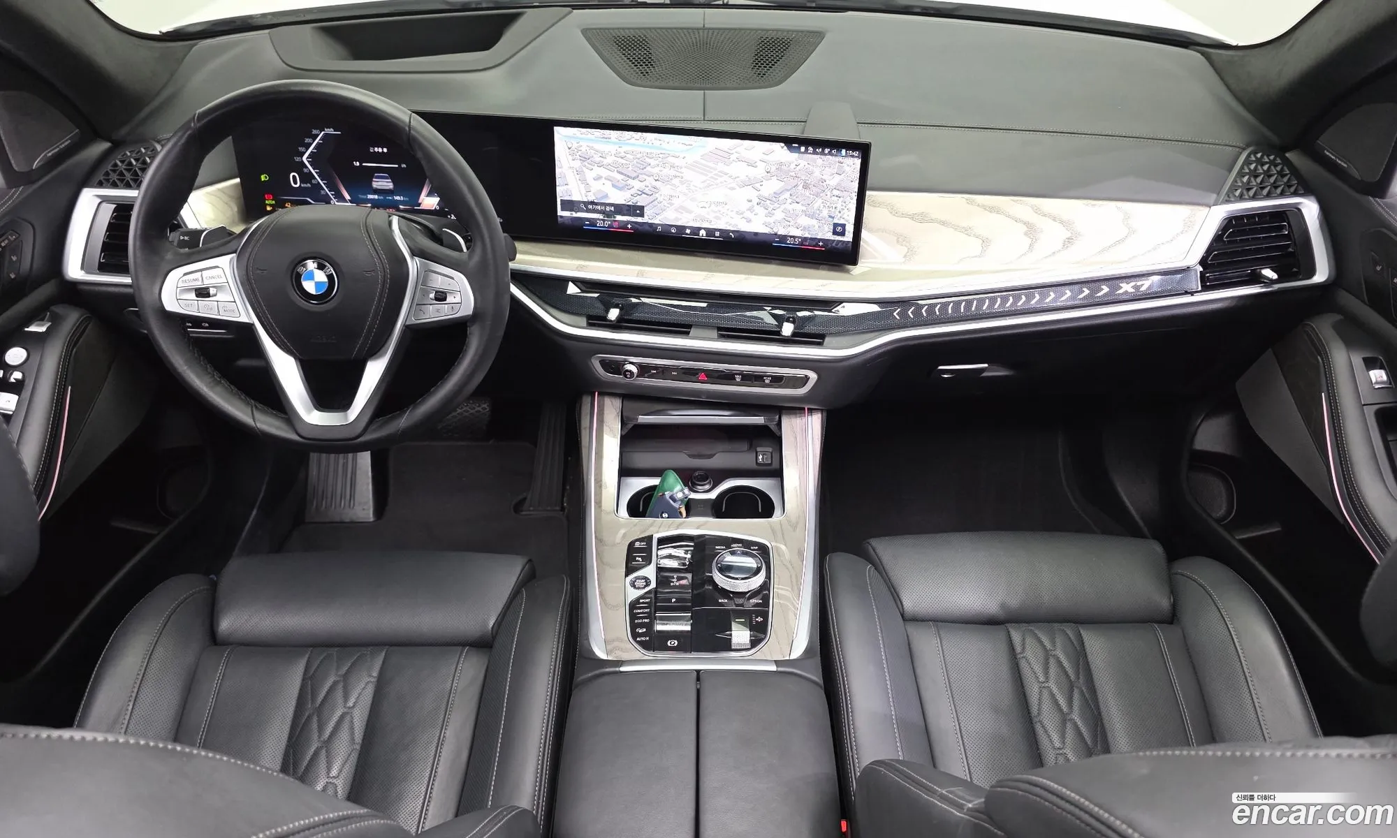 BMW X7 2023 — 17