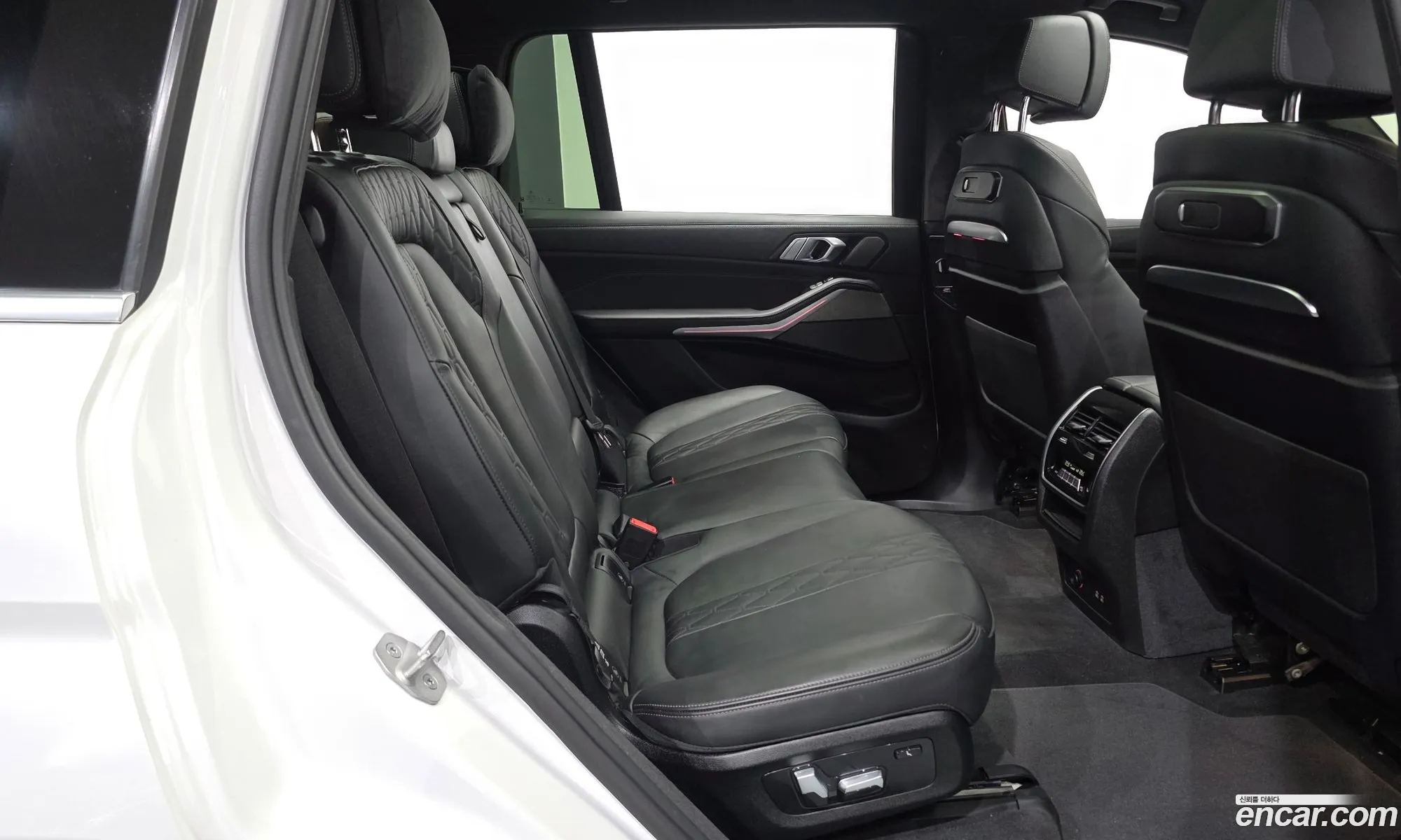 BMW X7 2023 — 12