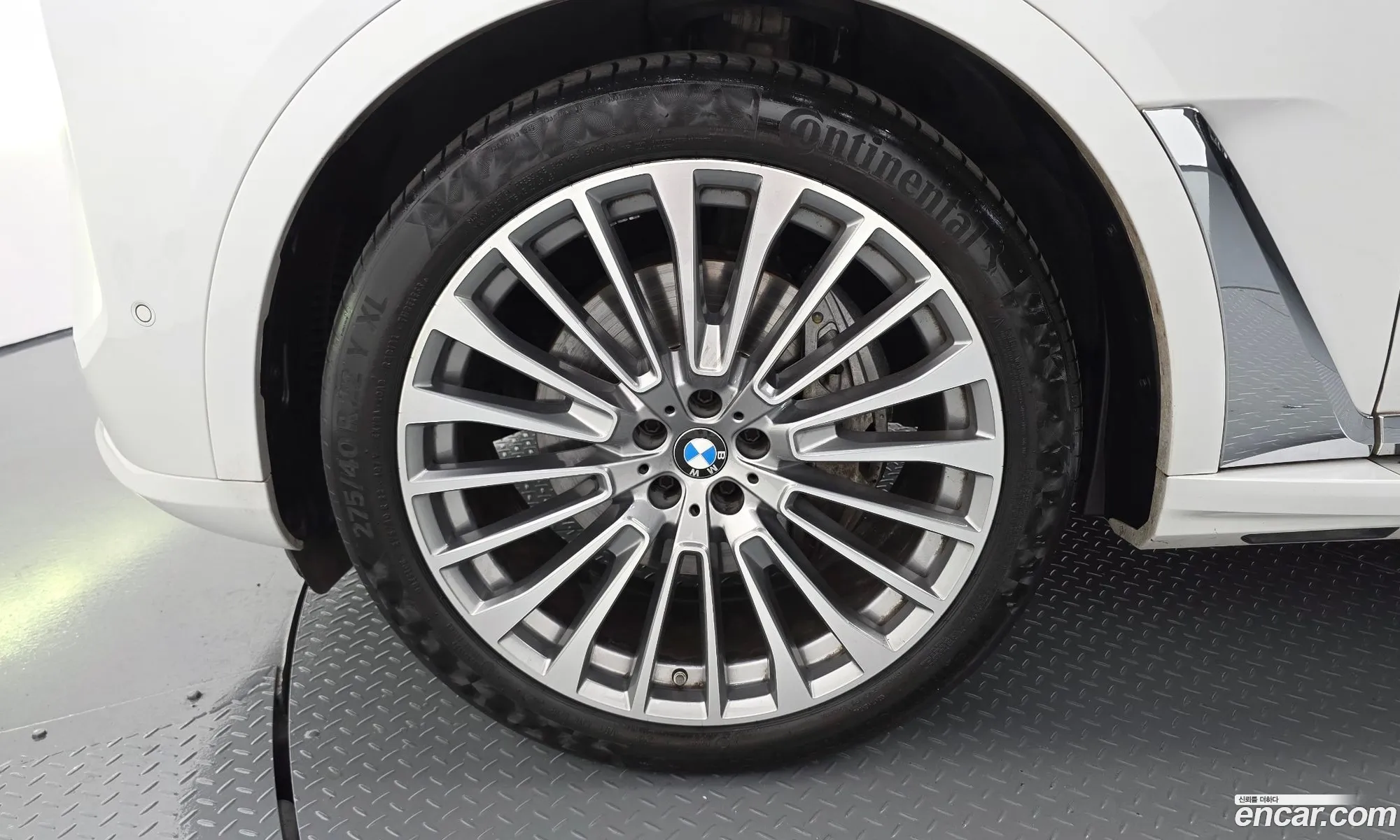 BMW X7 2023 — 20