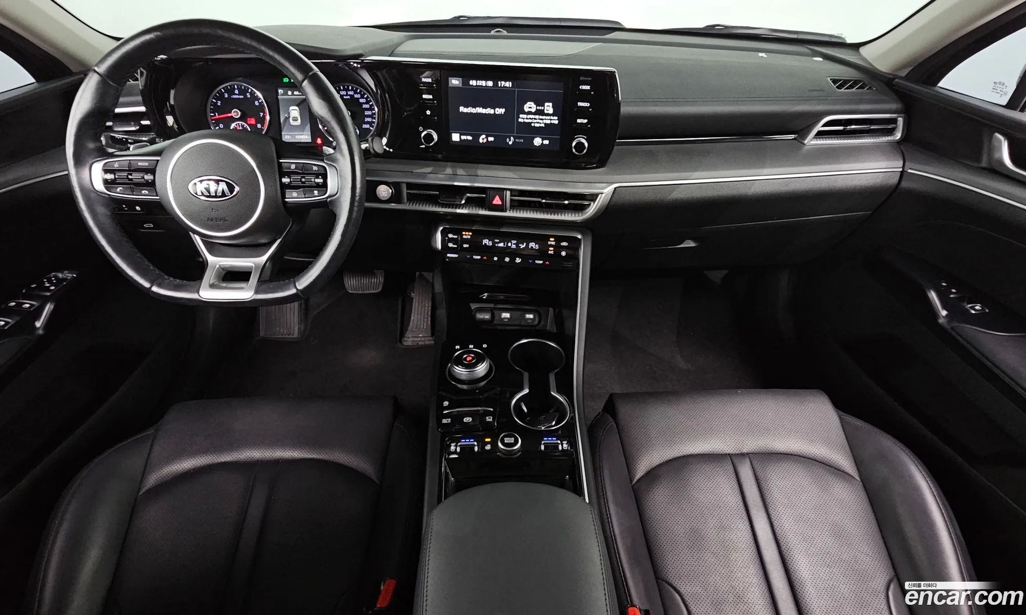 Kia K5 2021 — 4