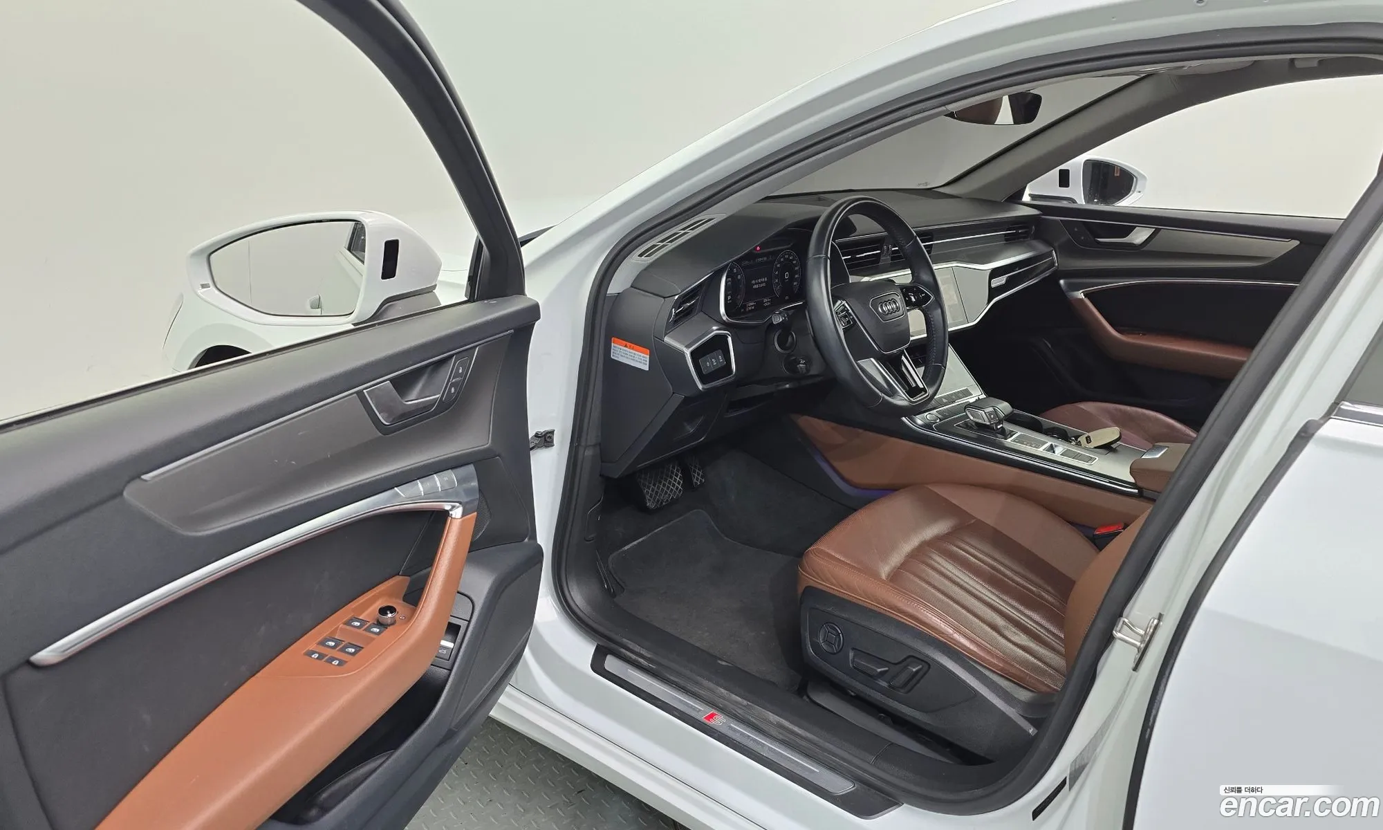 Audi A6 2019 WAUZZZF22LN013752 — 4