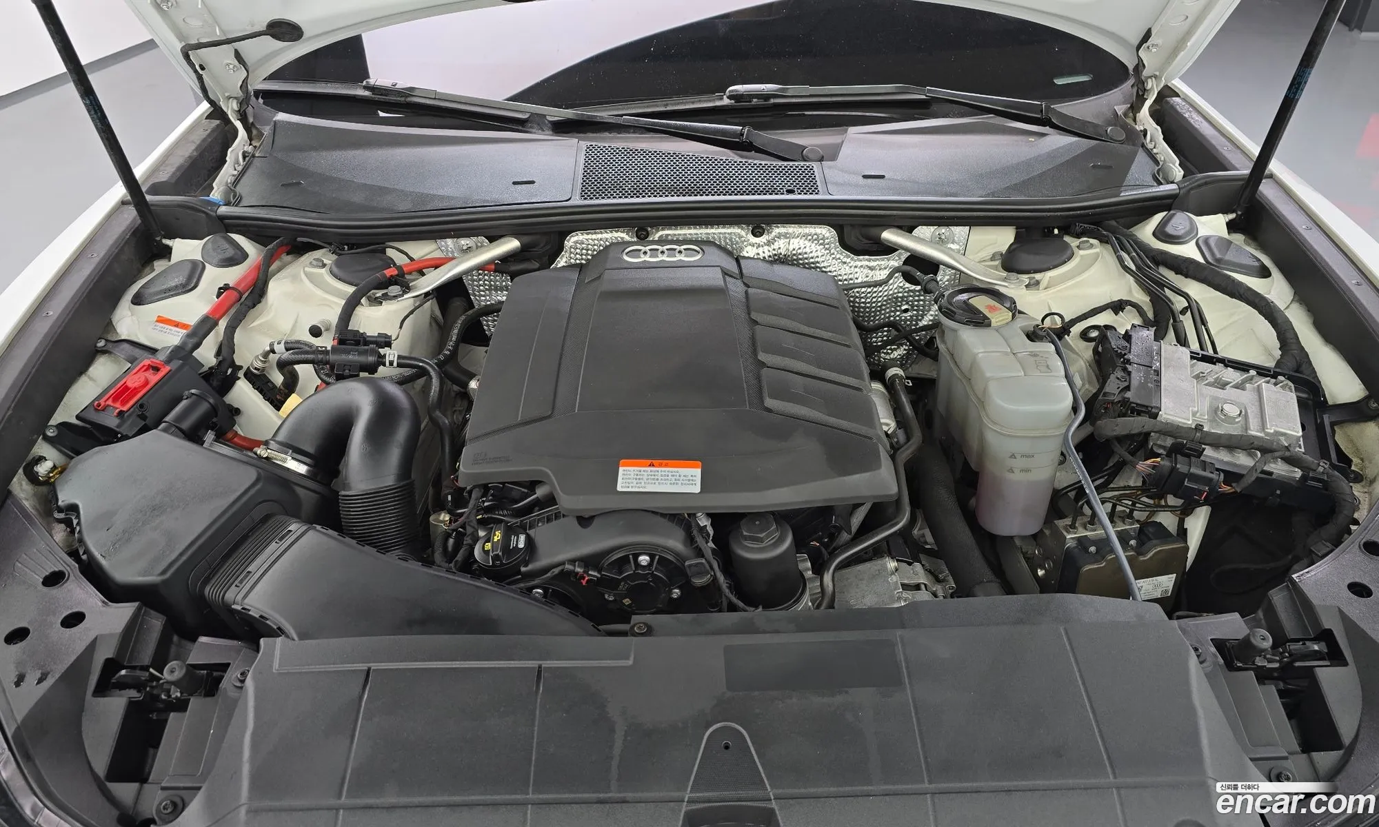 Audi A6 2019 WAUZZZF22LN013752 — 6