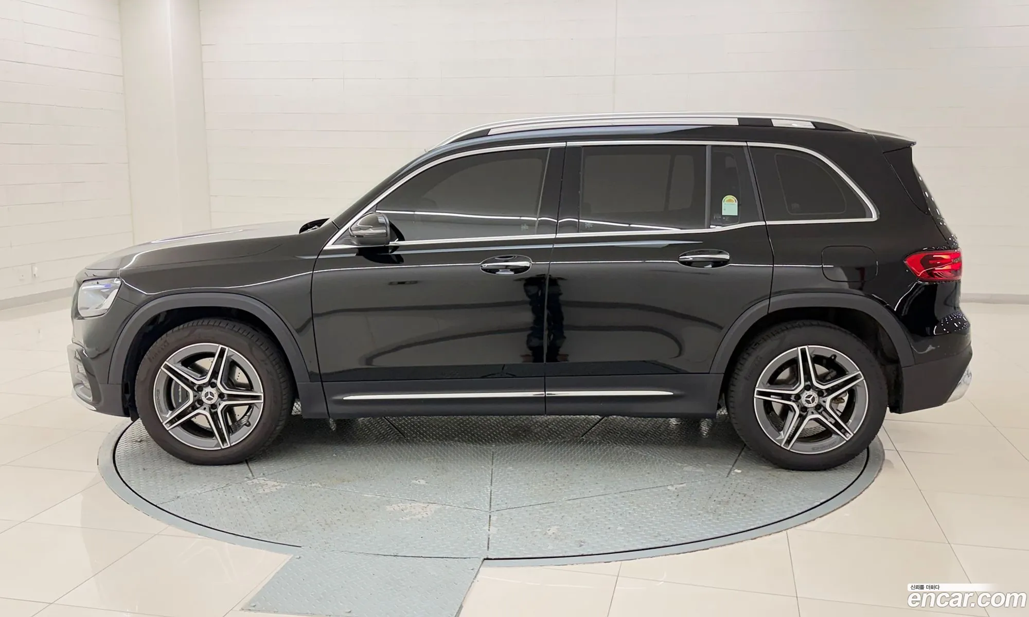 Mercedes-Benz GLB-Class X247 2025 — 3