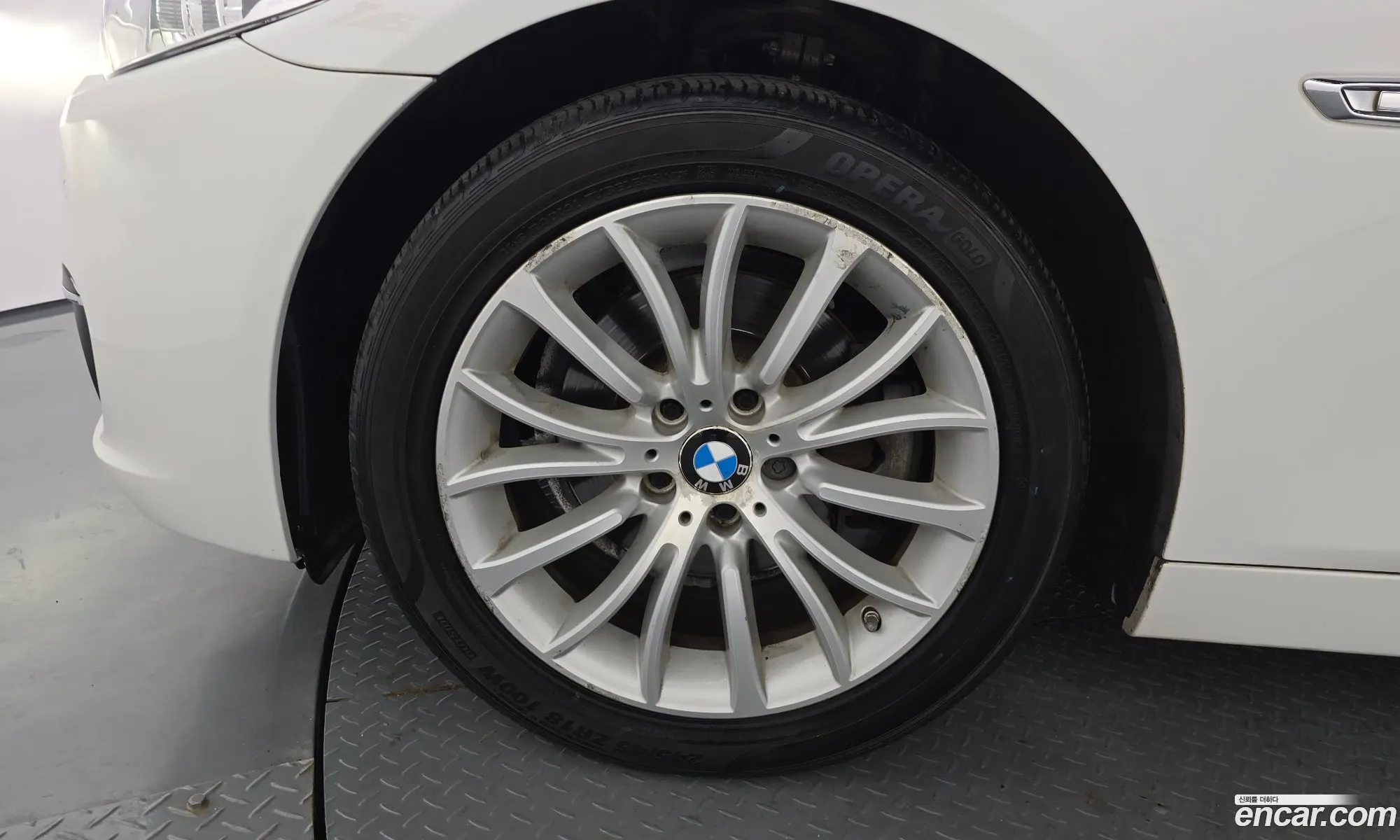 BMW 5 Series 2016 — 6