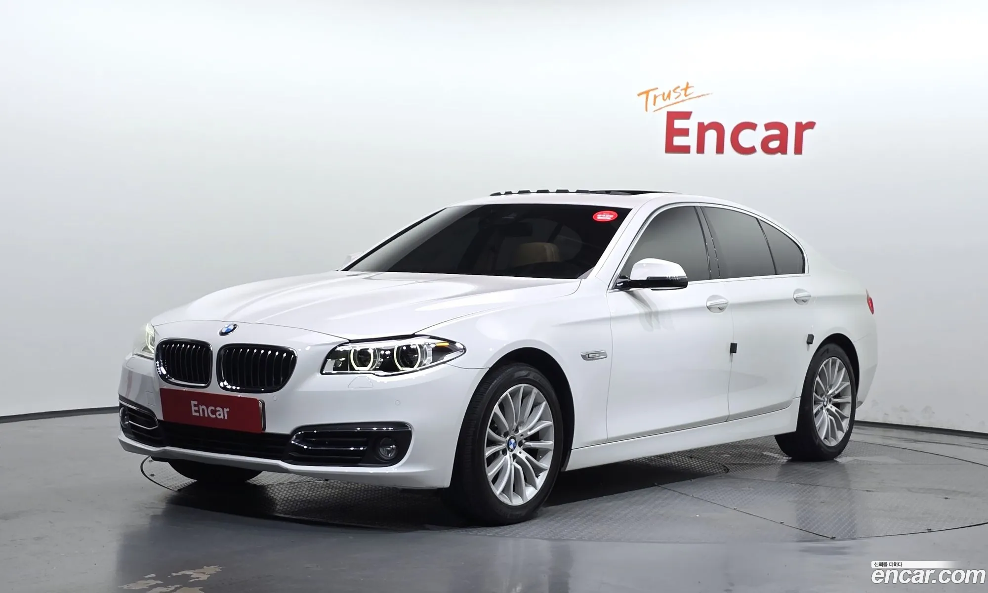 BMW 5 Series 2016 — 15