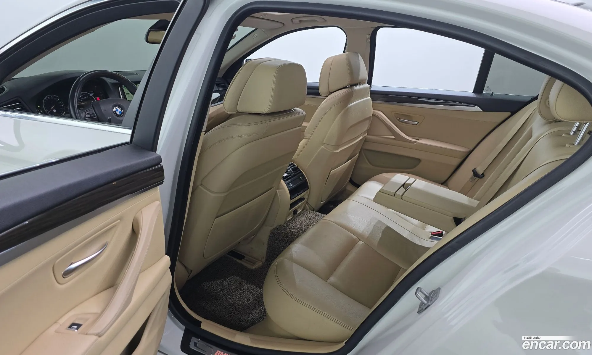 BMW 5 Series 2016 — 13