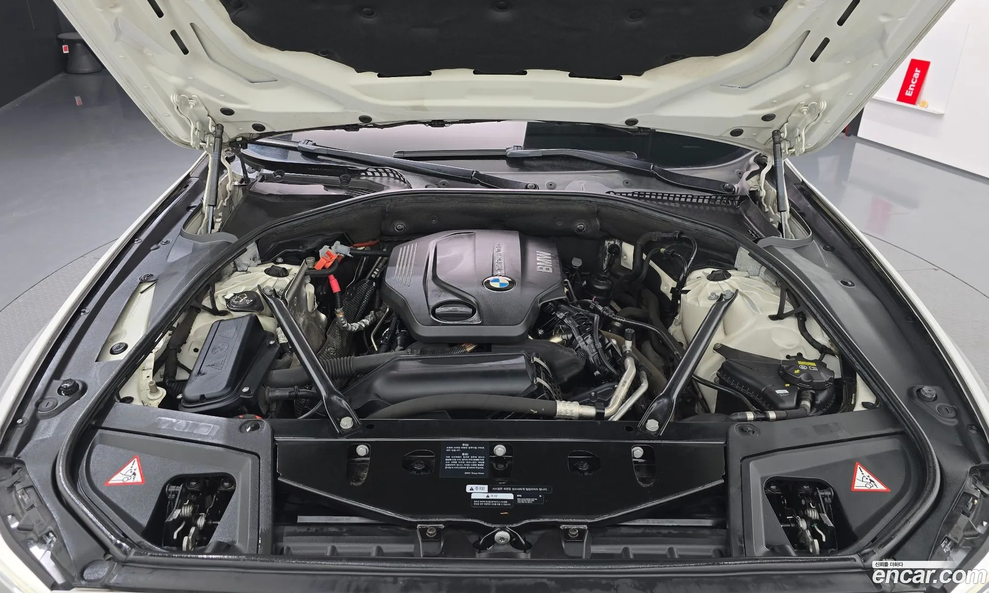 BMW 5 Series 2016 — 18