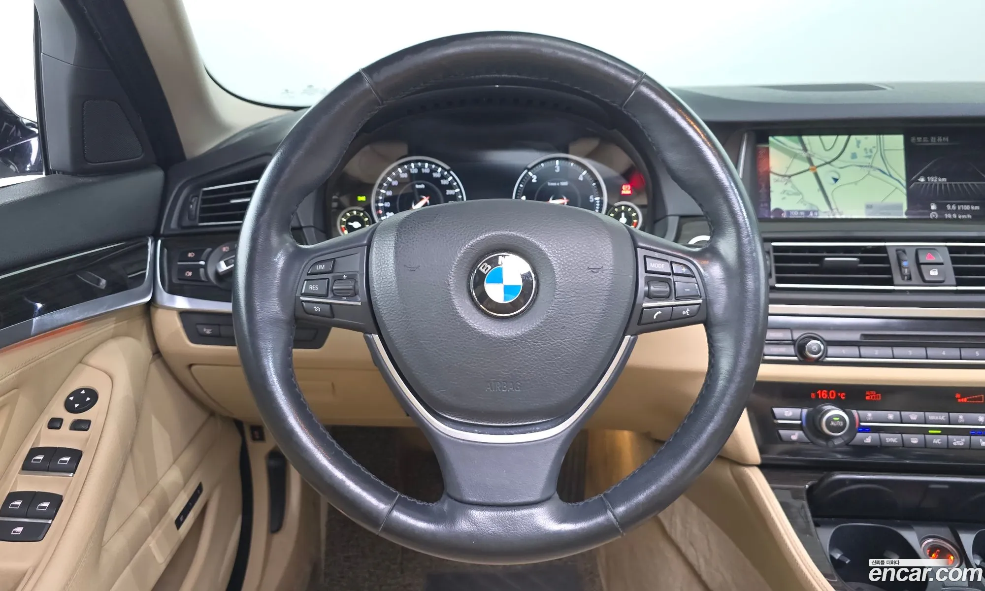BMW 5 Series 2016 — 17