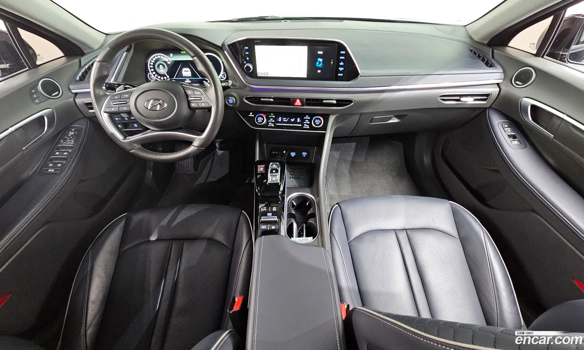 Hyundai Sonata 2023 — 4