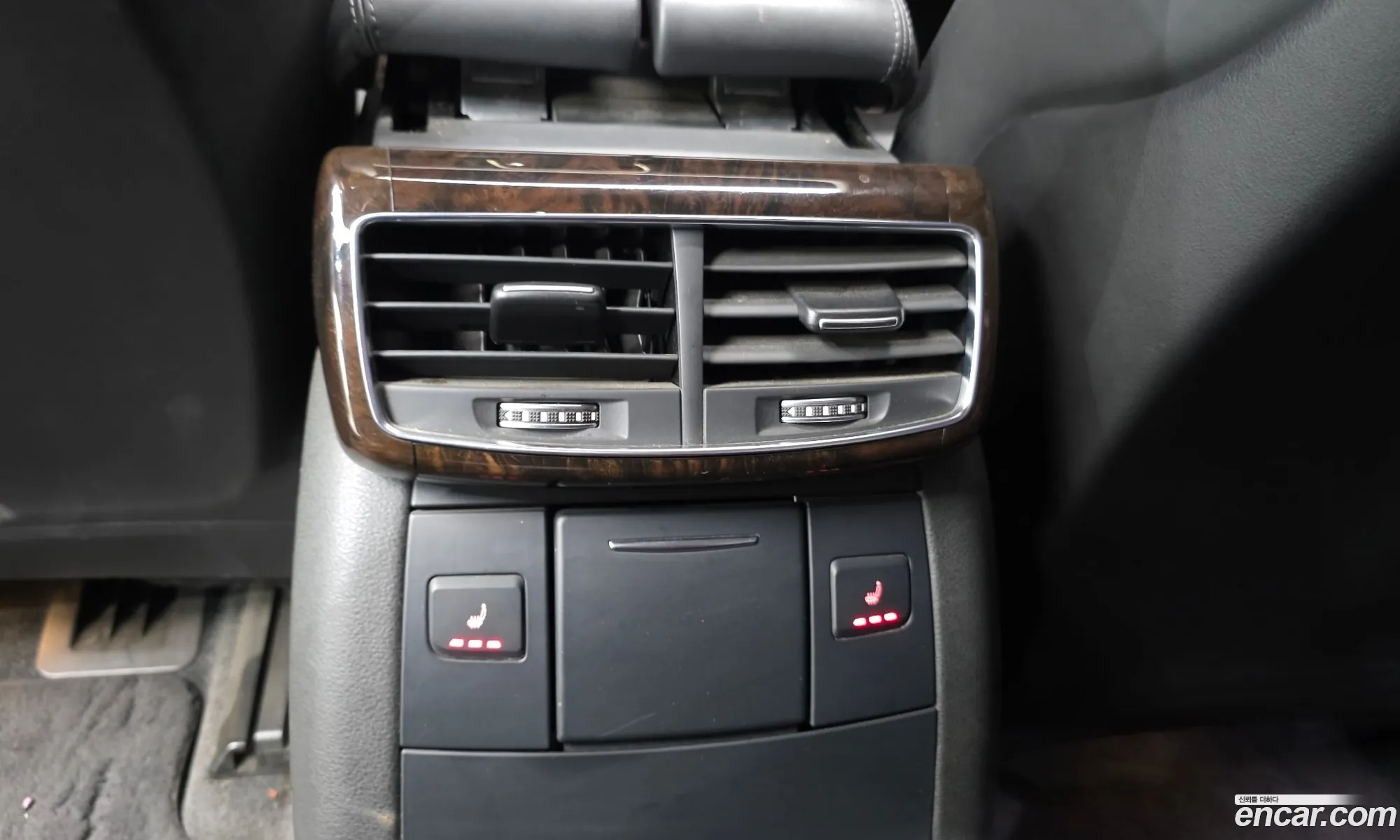 Audi A8 2013 WAUZZZ4H9EN002368 — 2