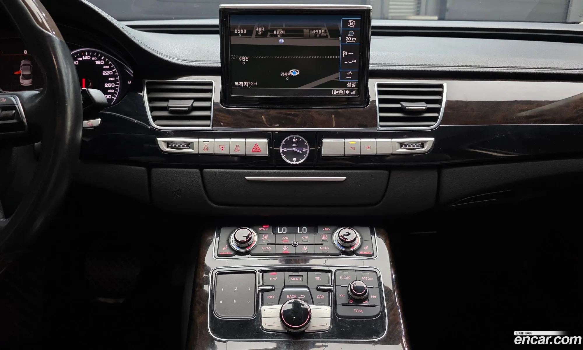 Audi A8 2013 WAUZZZ4H9EN002368 — 3