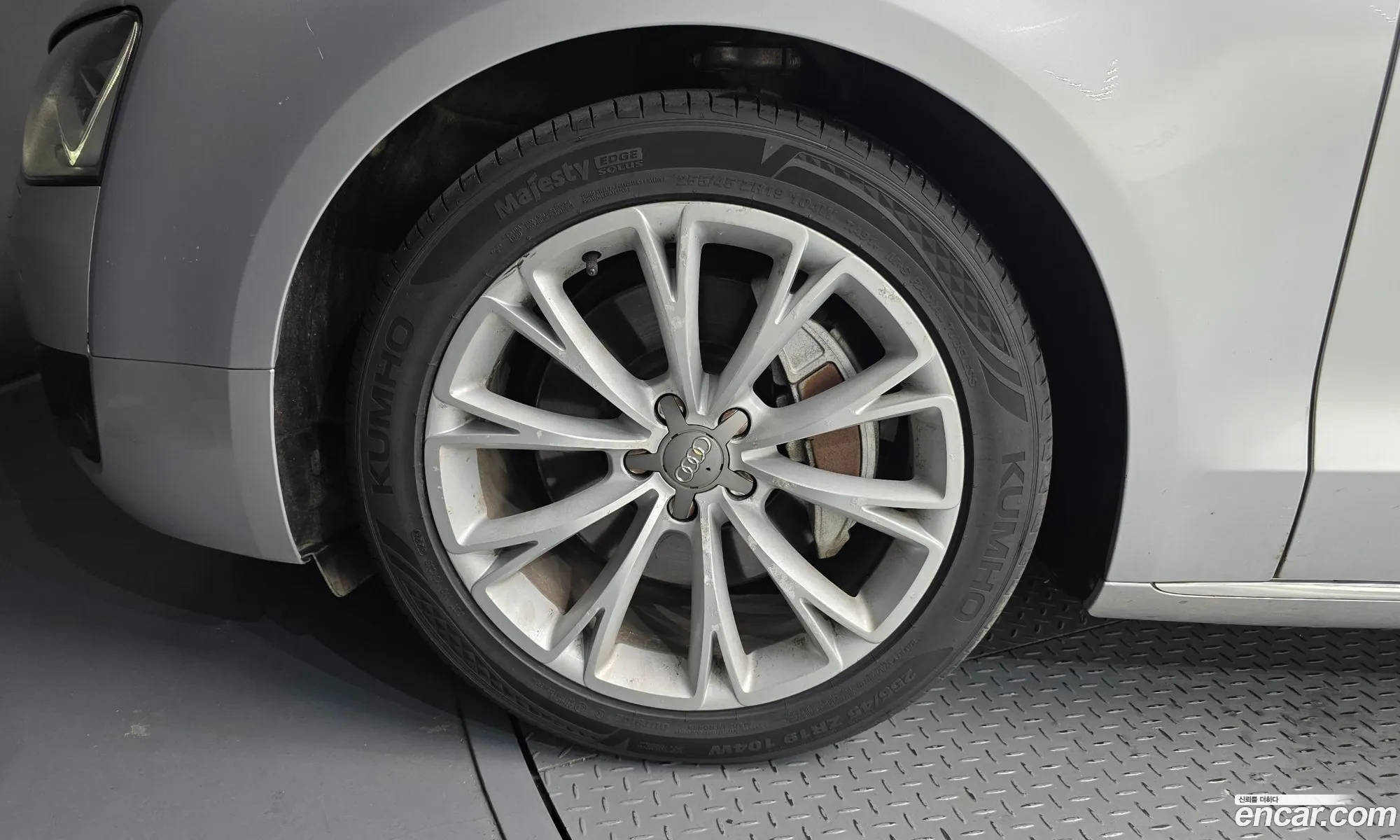 Audi A8 2013 WAUZZZ4H9EN002368 — 16