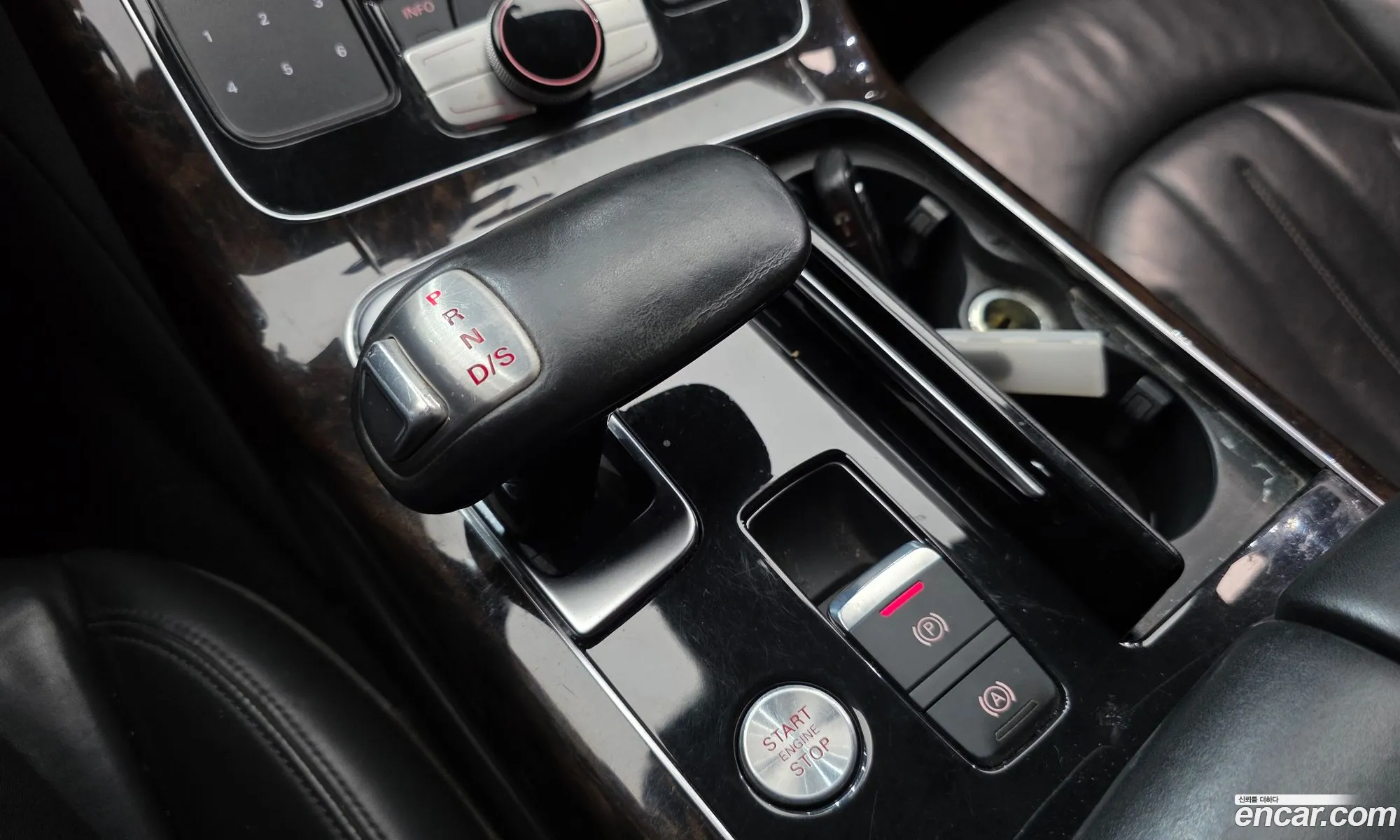 Audi A8 2013 WAUZZZ4H9EN002368 — 12