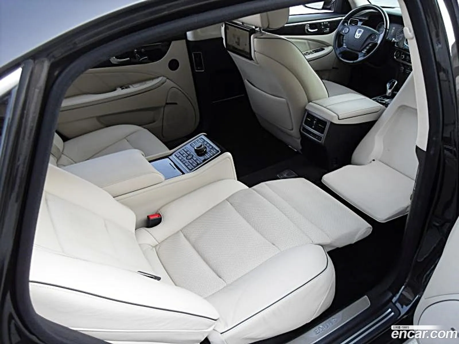 Hyundai Equus 2013 — 4