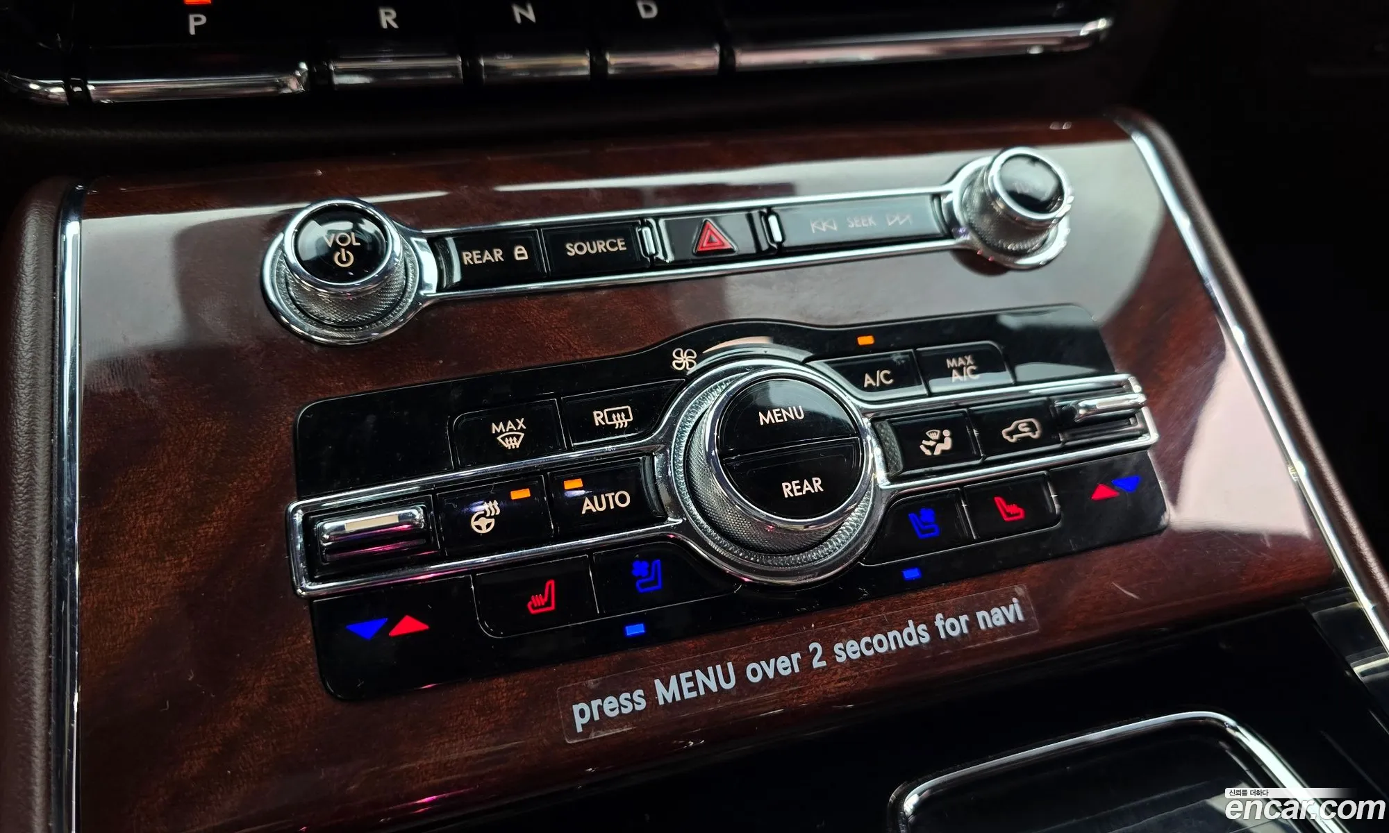 Lincoln Aviator 2020 5LM5J9XC7MGL01409 — 9