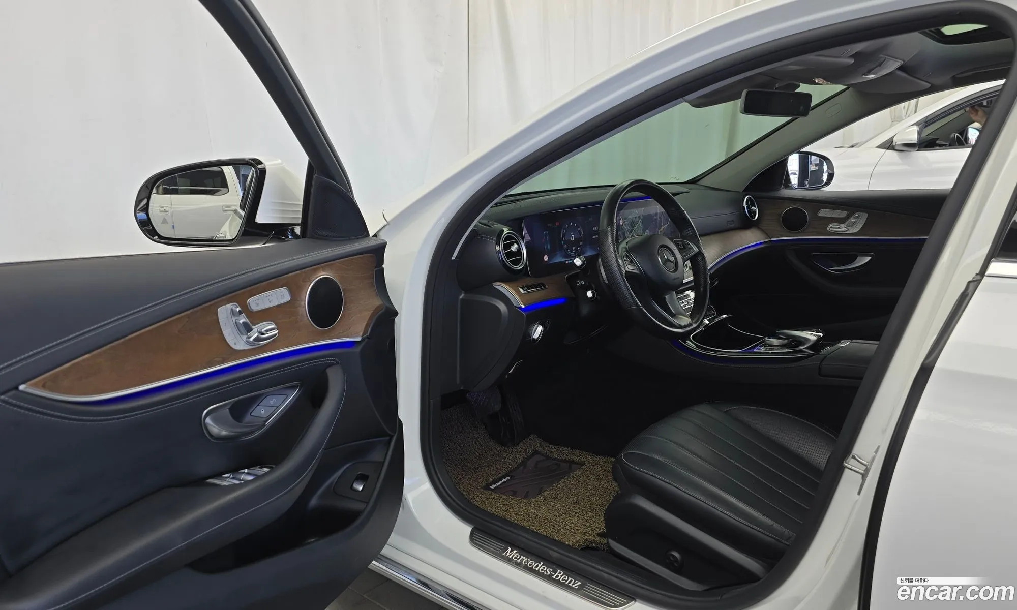 Mercedes-Benz E-Class W213 2017 — 20