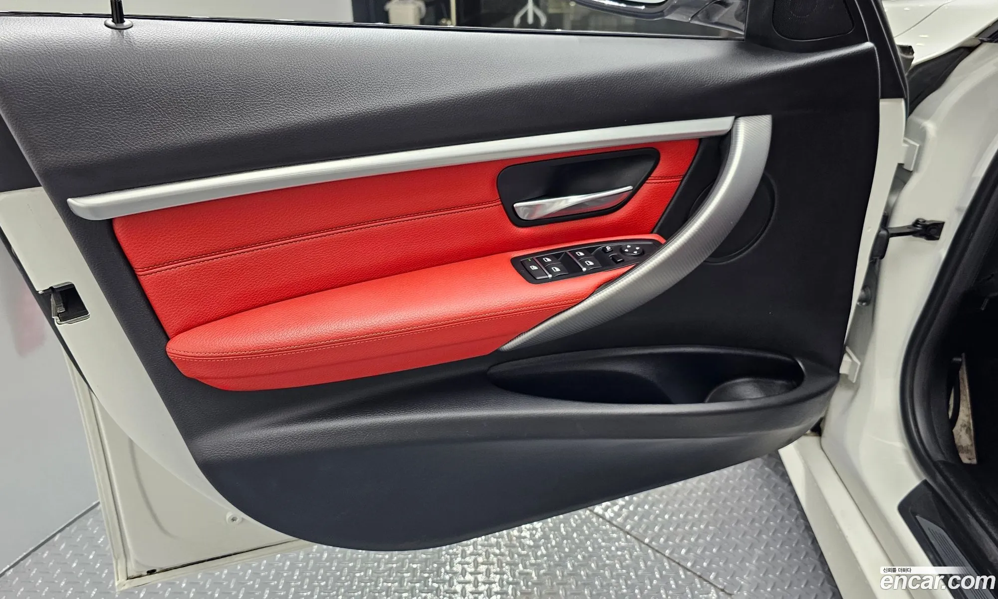 BMW 3 Series 2018 WBA8B9103JA826723 — 24