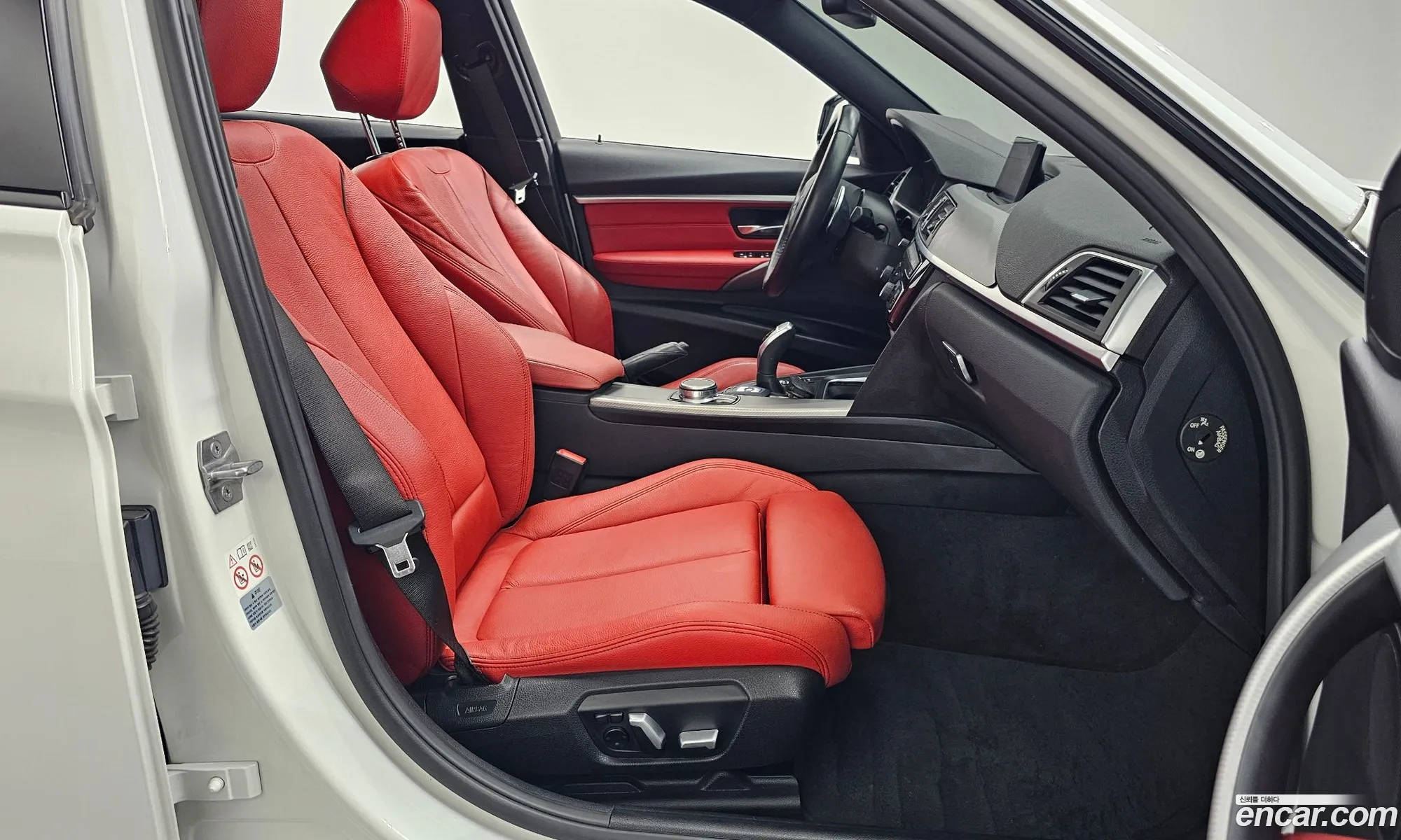 BMW 3 Series 2018 WBA8B9103JA826723 — 13