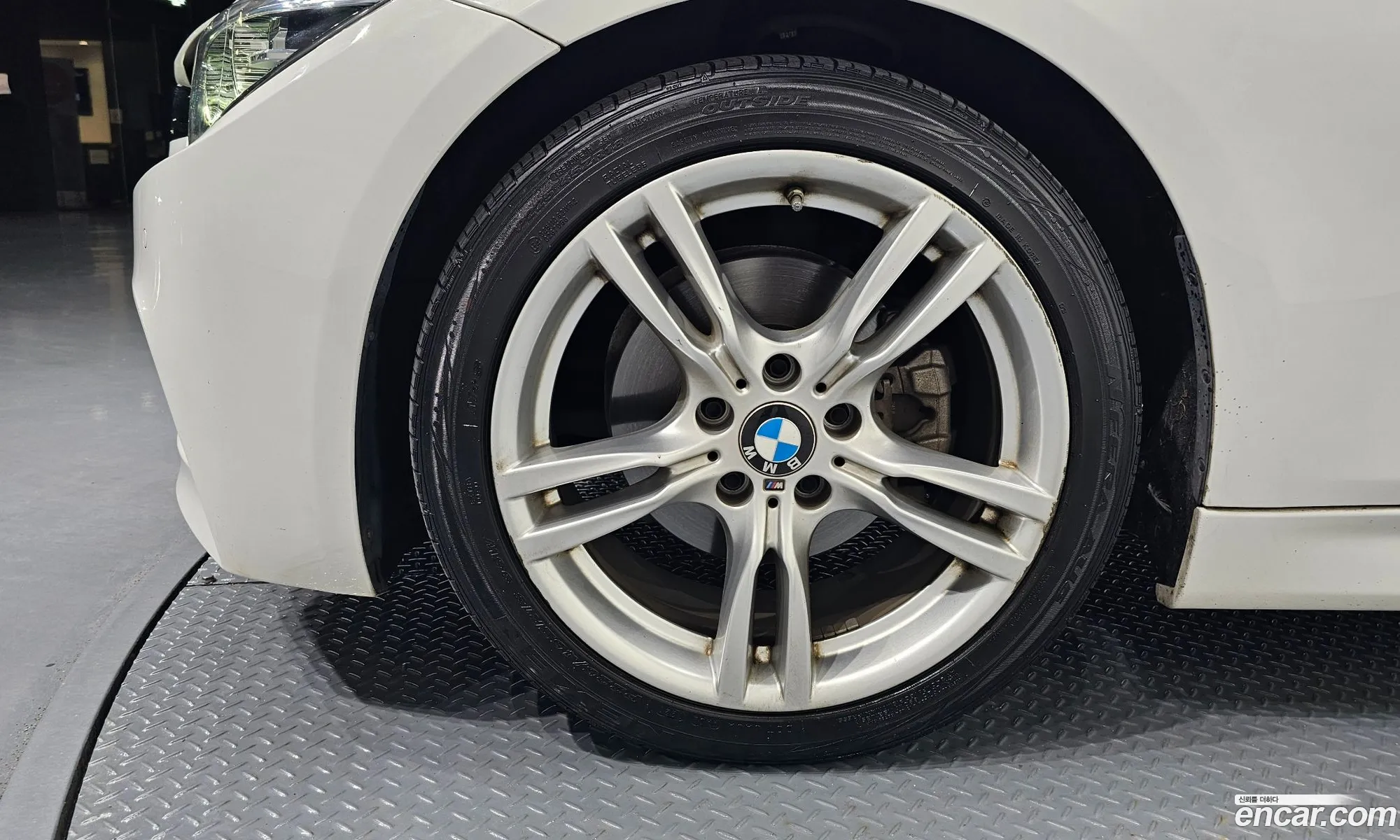 BMW 3 Series 2018 WBA8B9103JA826723 — 28