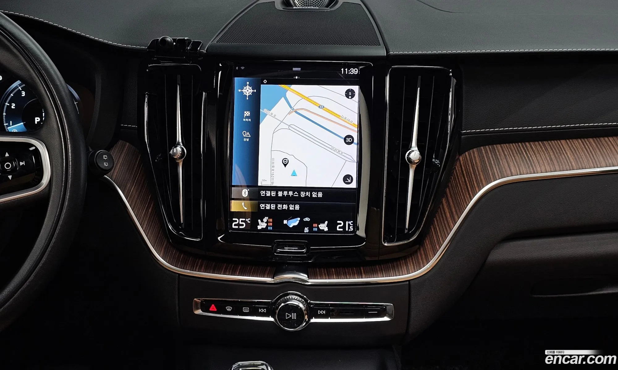 Volvo XC60 2021 — 20