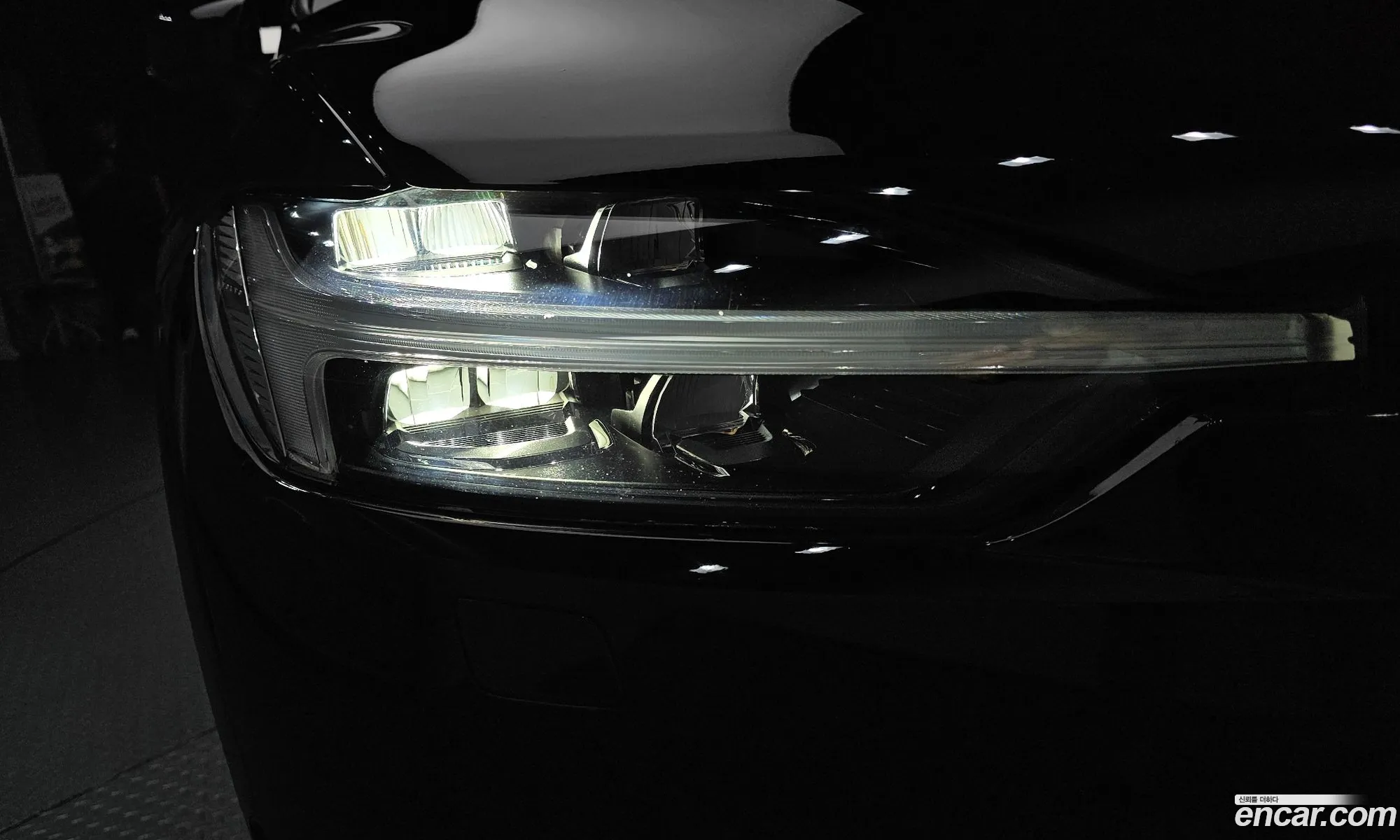 Volvo XC60 2021 — 28