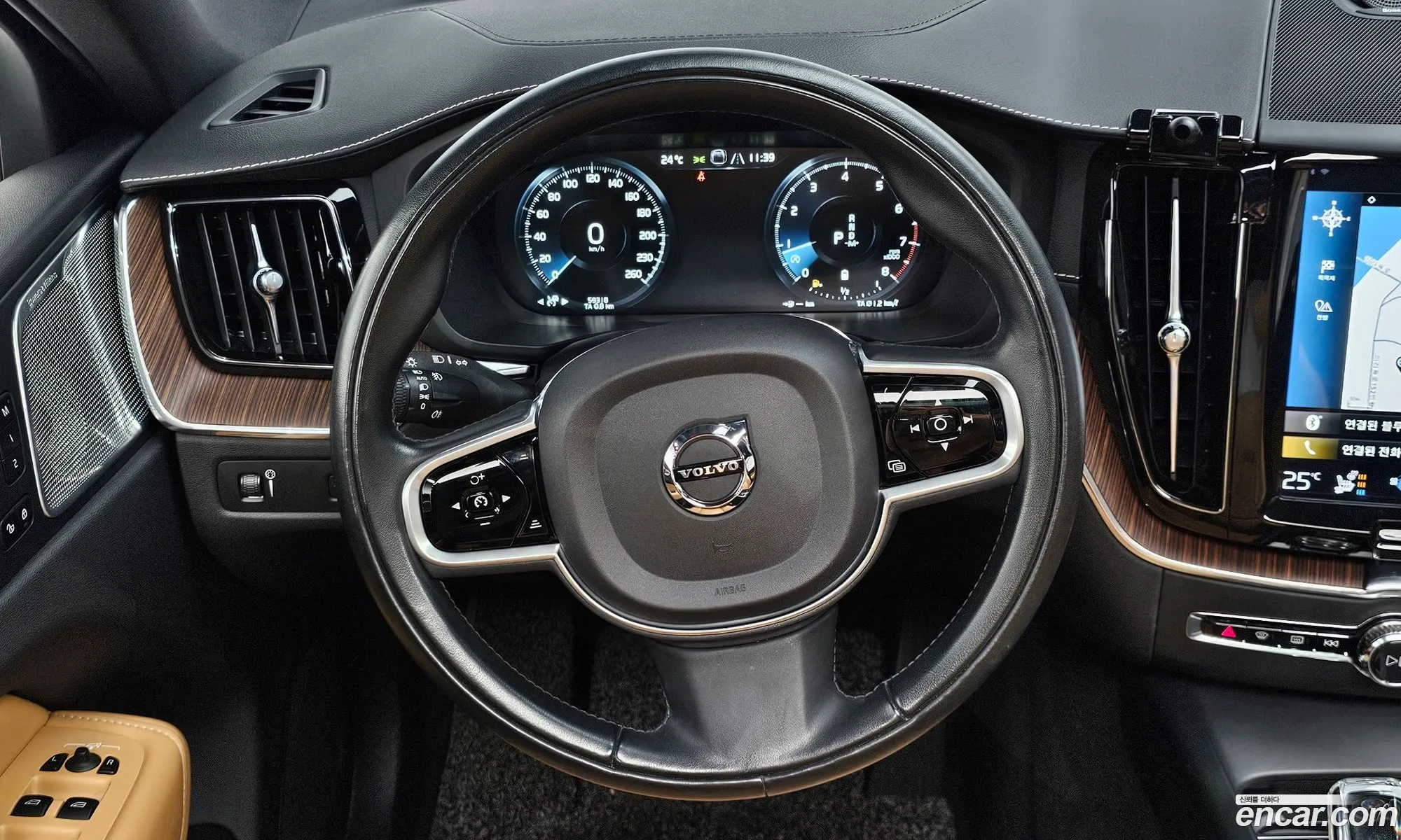 Volvo XC60 2021 — 12
