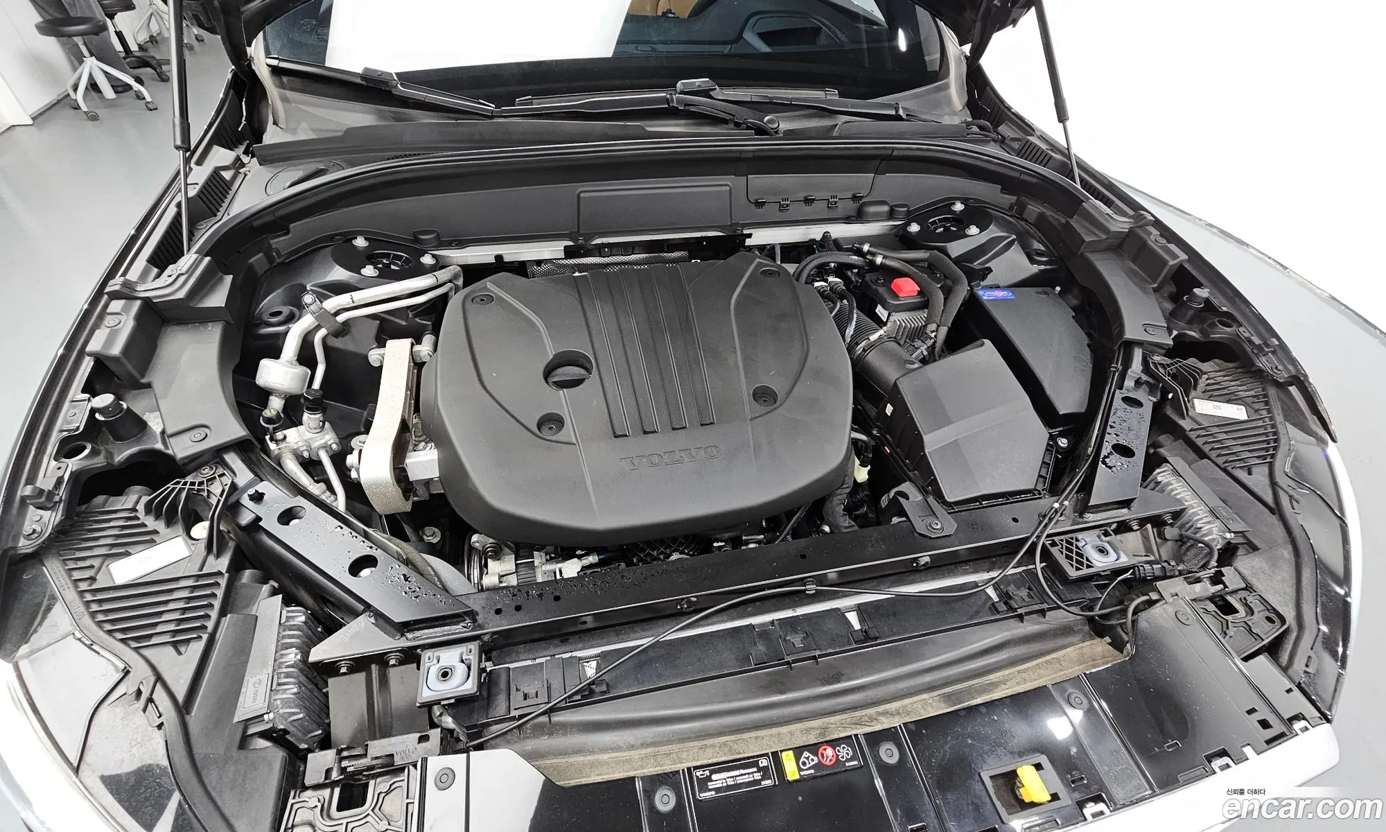 Volvo XC60 2021 — 2