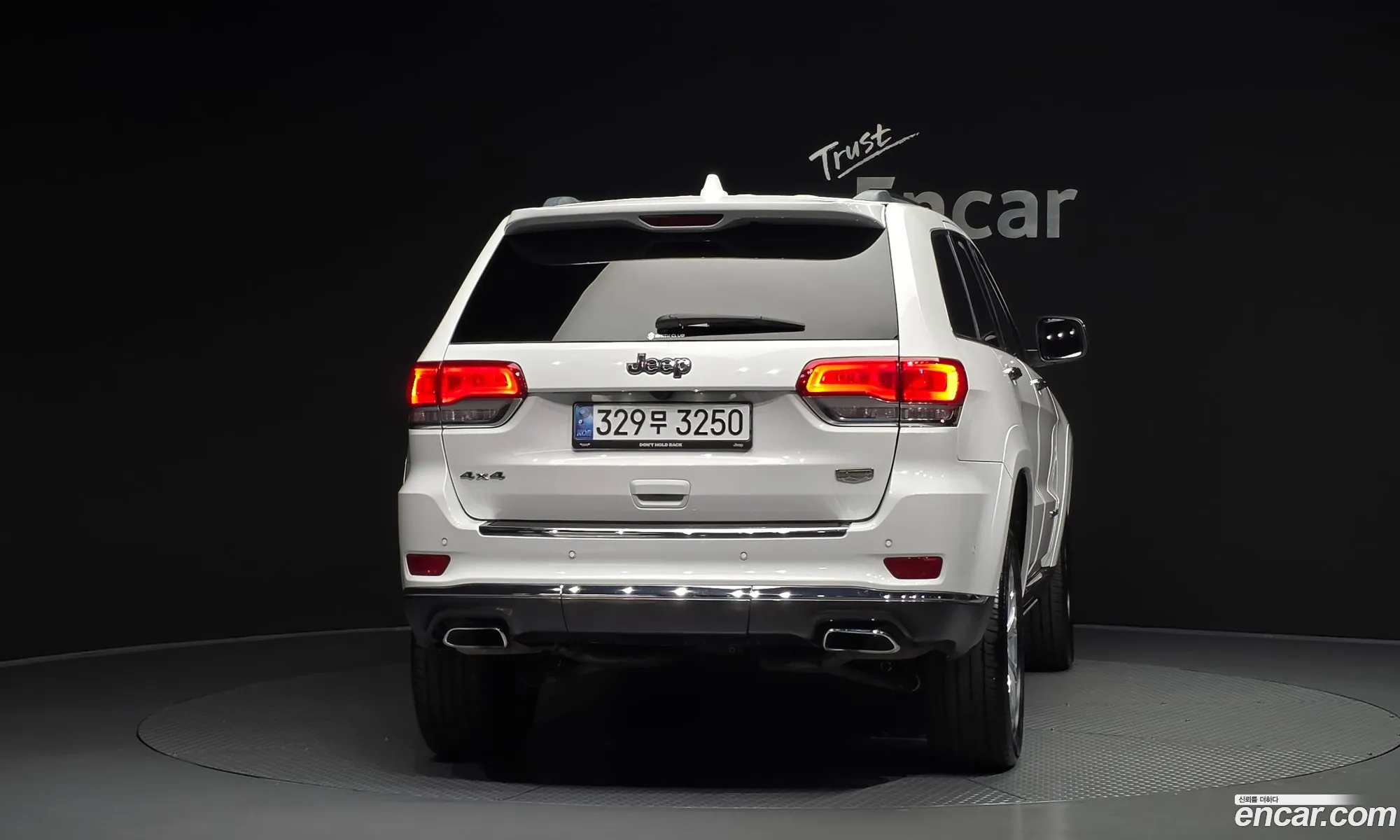 Jeep Grand Cherokee 2021 — 16