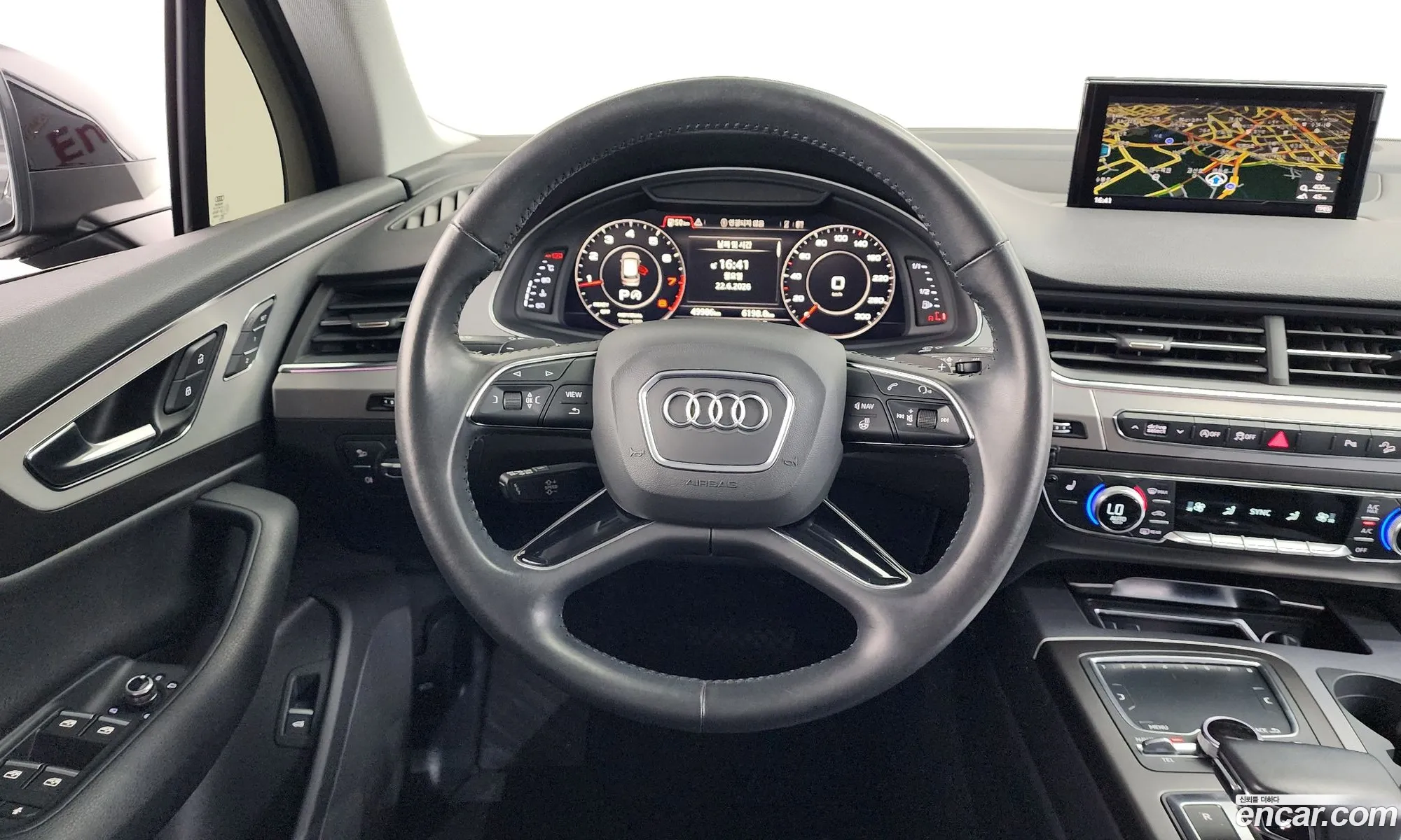Audi Q7 2019 WAUZZZ4M7KD045802 — 4